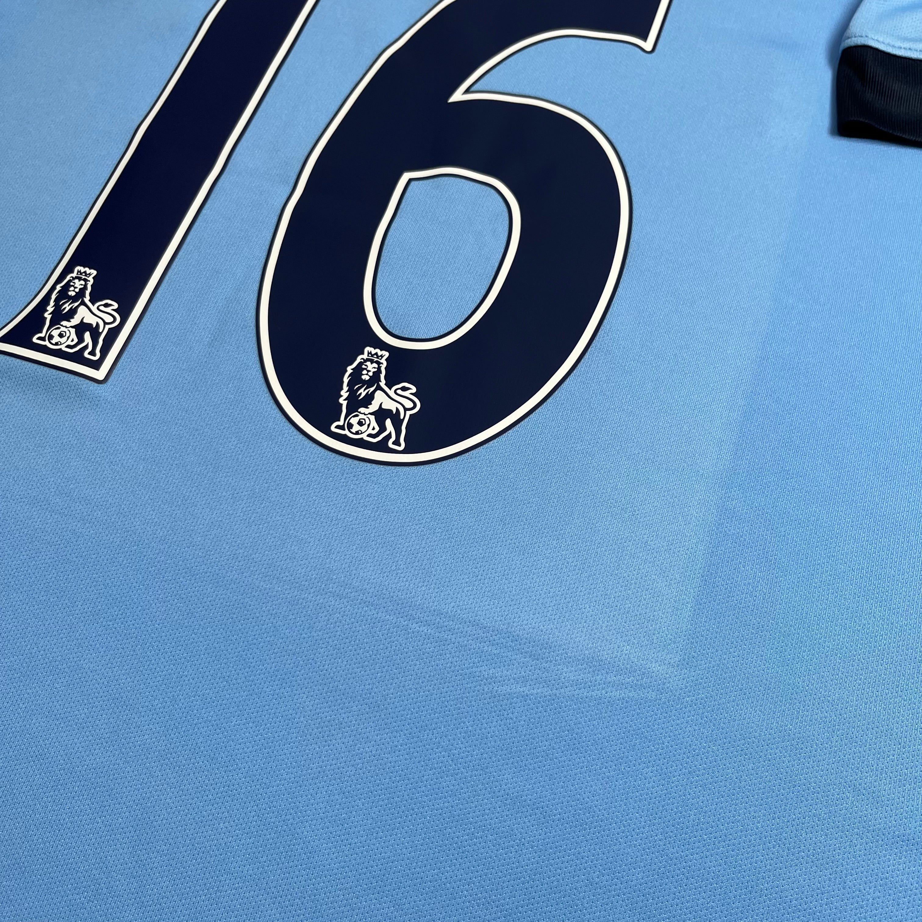 2014-15 Nike Manchester City Aguero Home Kit M