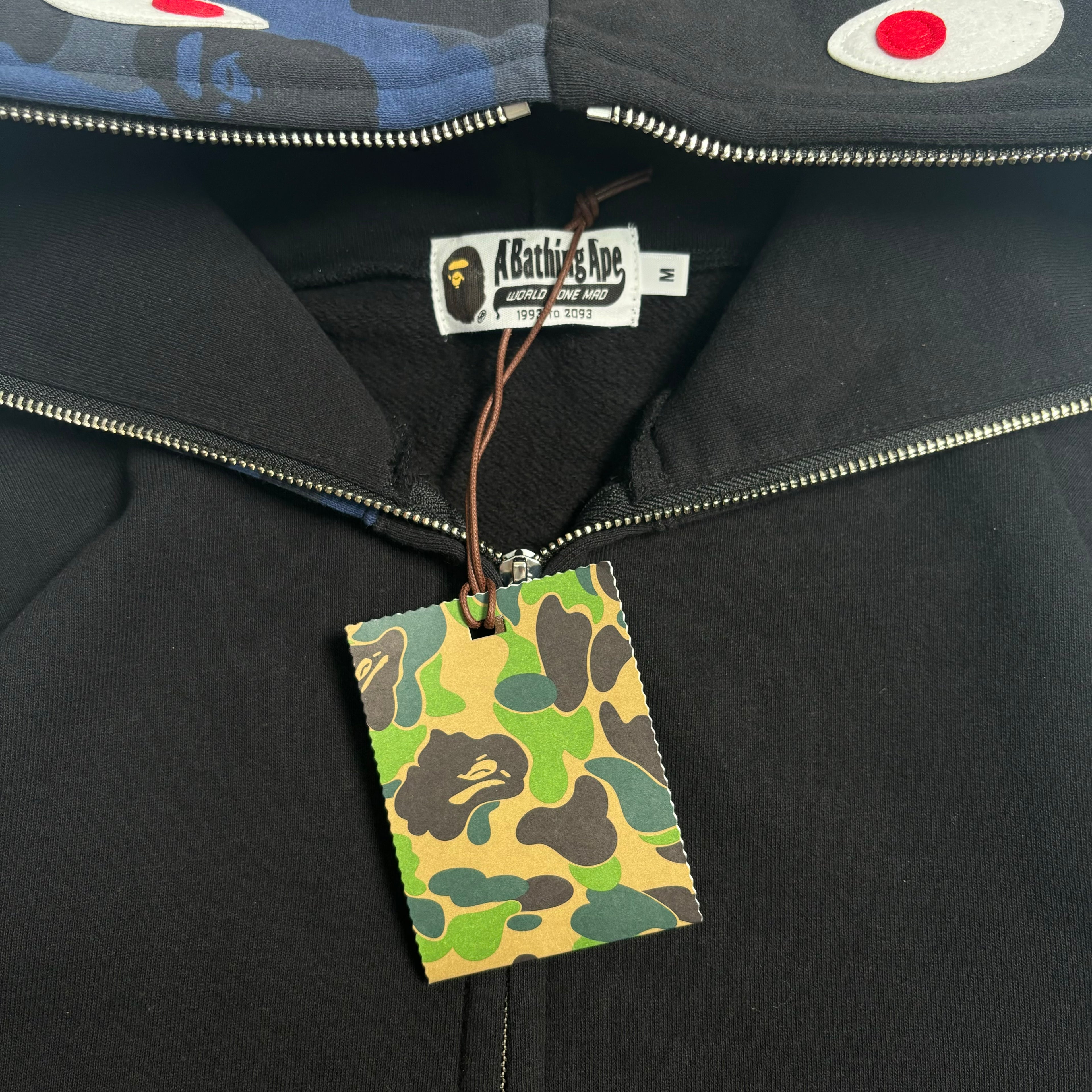 BNWT A Bathing Ape Shark Zip Hoodie M