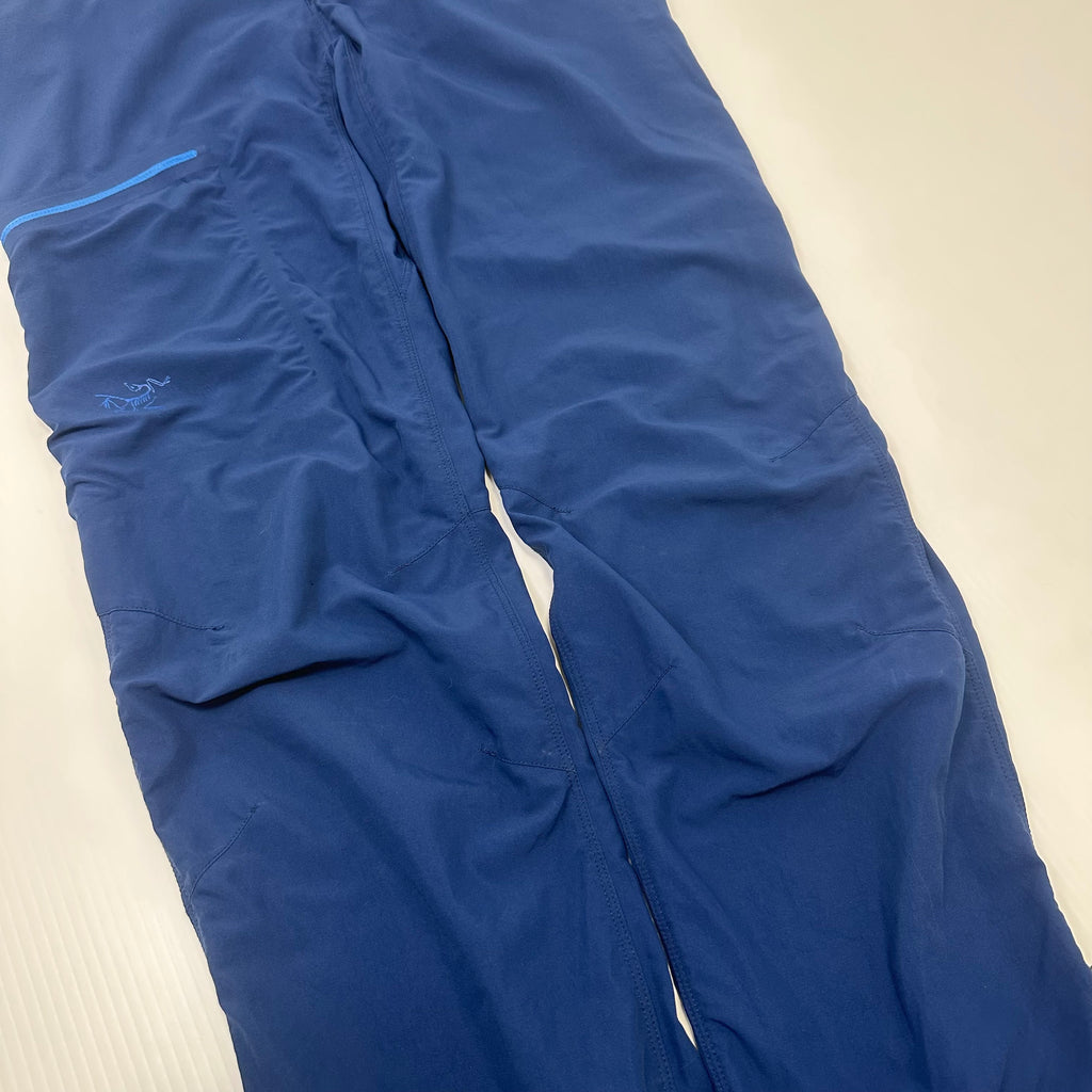 Arc'teryx Light Cargo Hiking Pants Women's 4