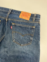 Load image into Gallery viewer, 80s Levi&#39;s 501xx Dark Wash Denim 34
