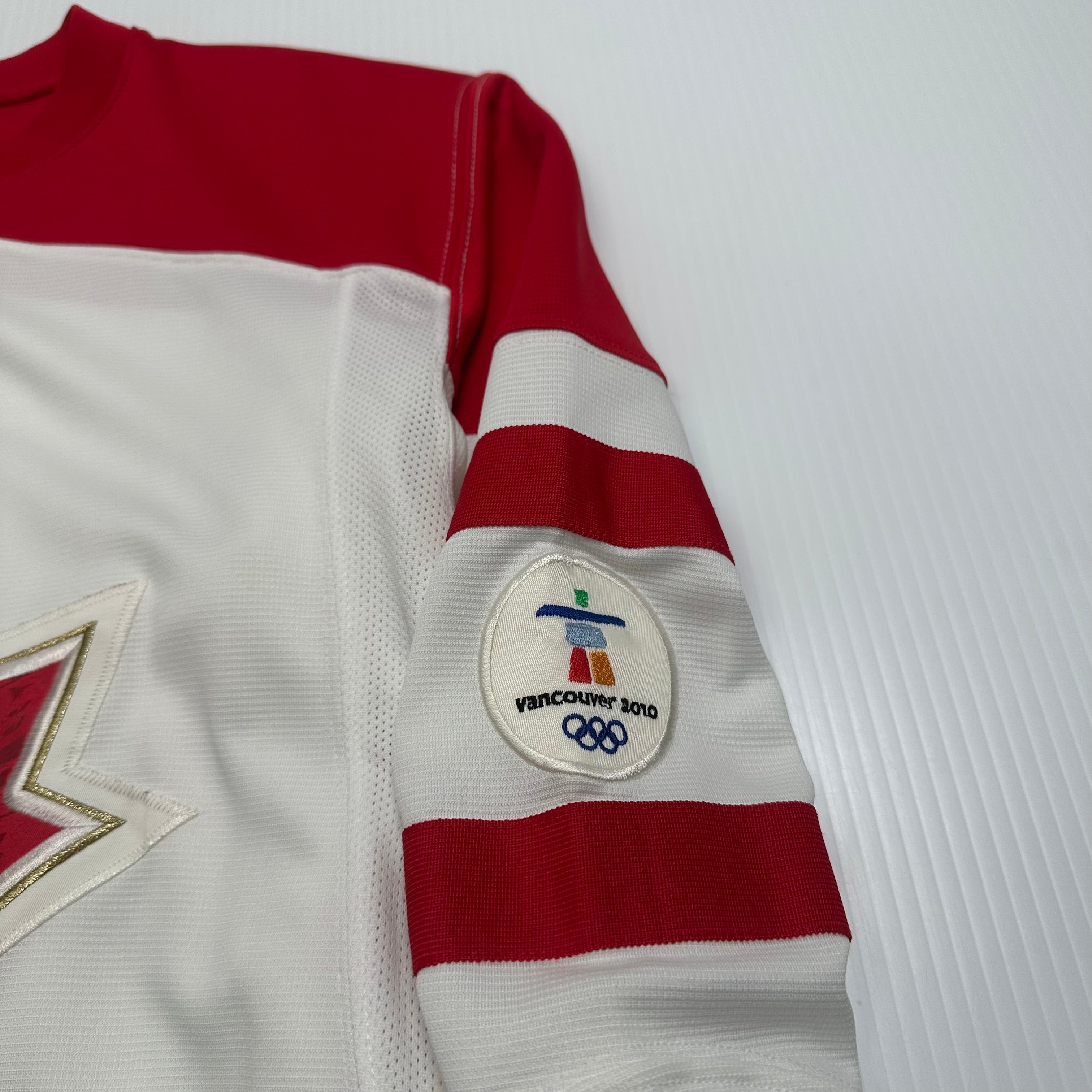 2010 Olympics Nike Team Canada Hockey Jersey S