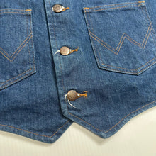 Load image into Gallery viewer, Vintage Wrangler Western Wear Denim Vest M
