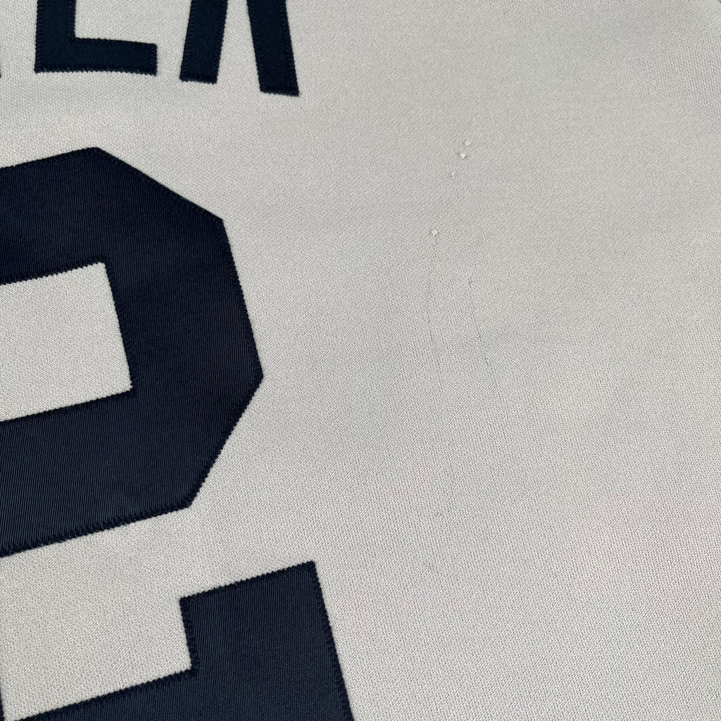 Vintage Majestic New York Yankees Jeter Jersey XL