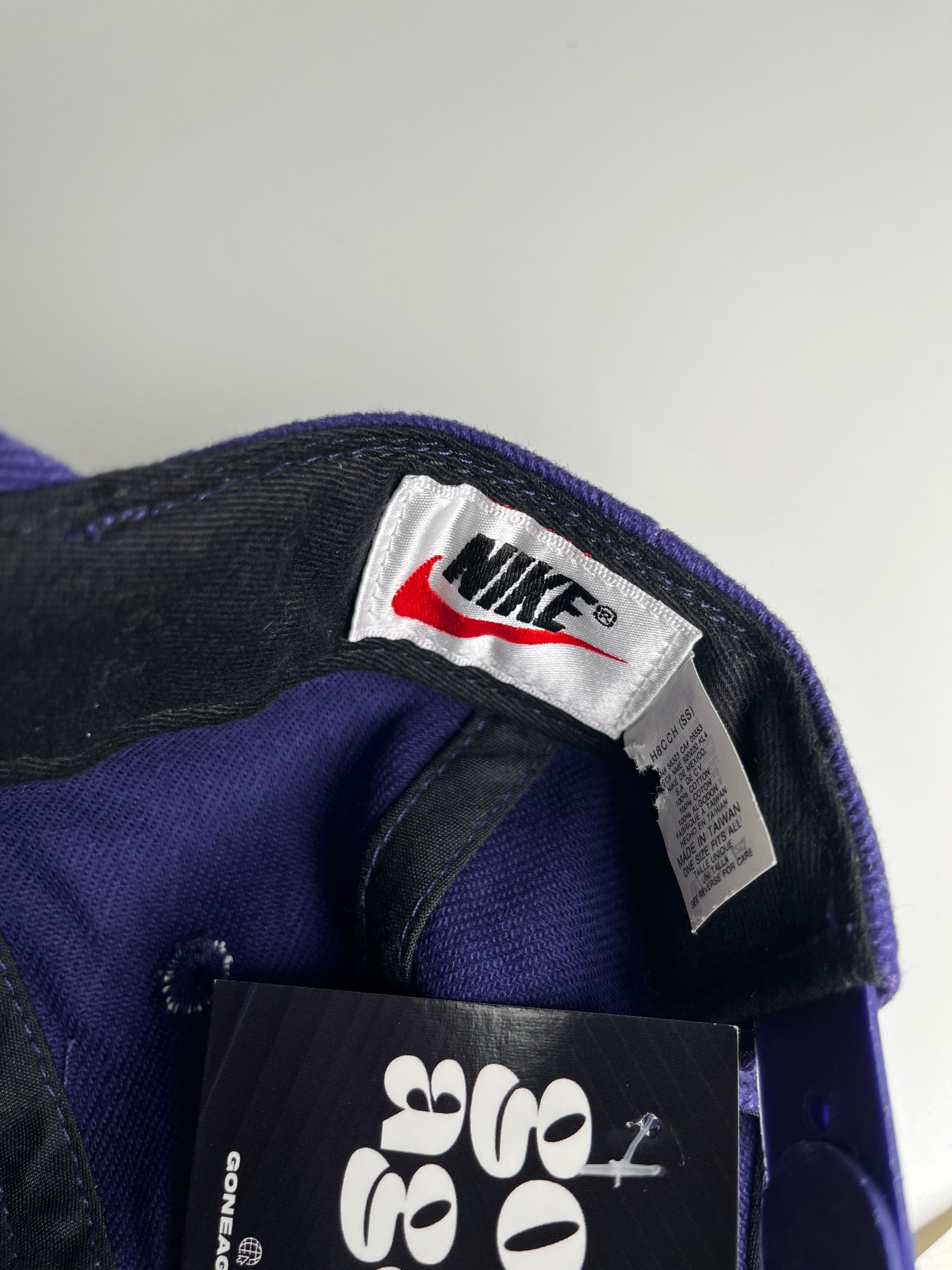 90s Nike BNWT Snapback