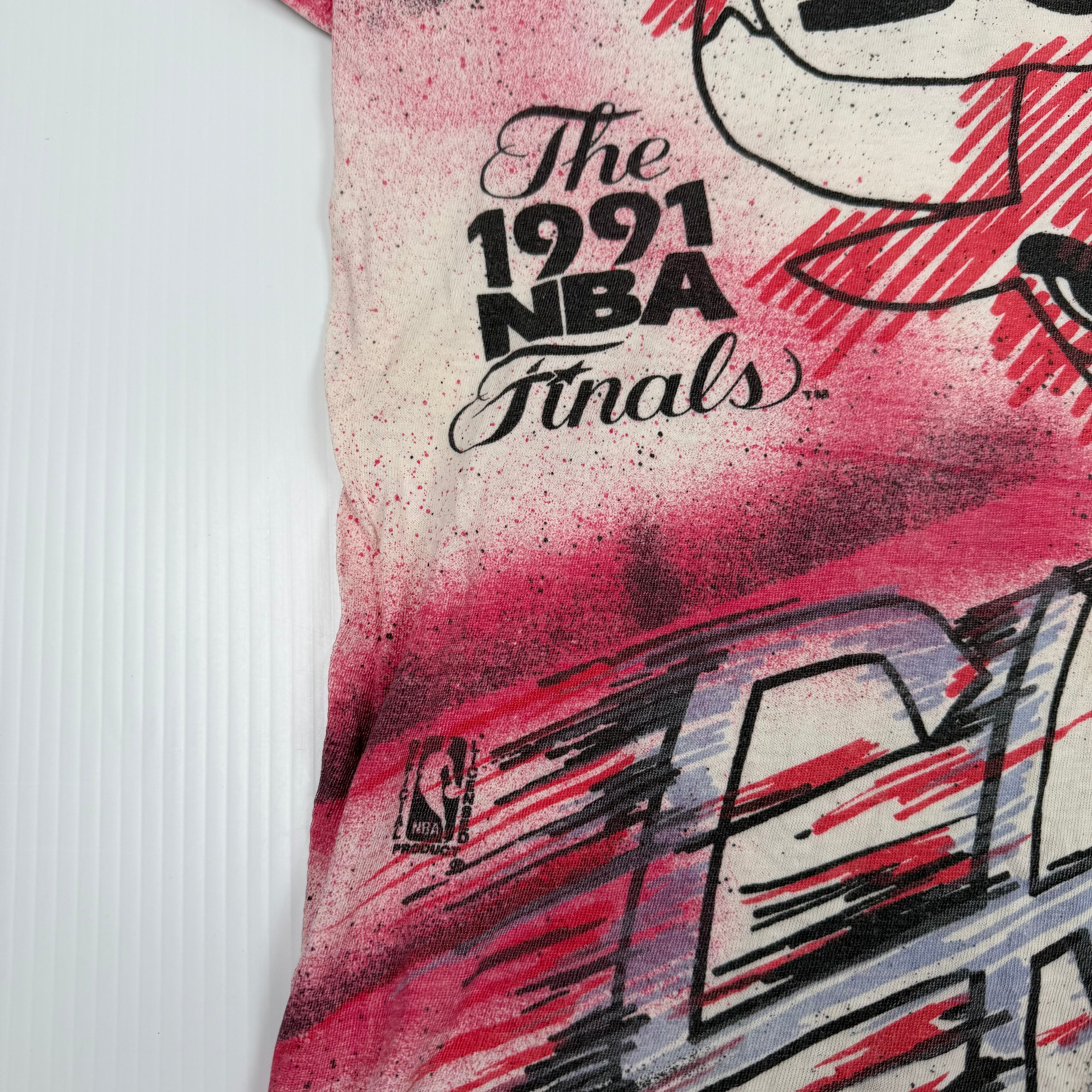 90s Magic Johnson T's Chicago Bulls AOP Tee L