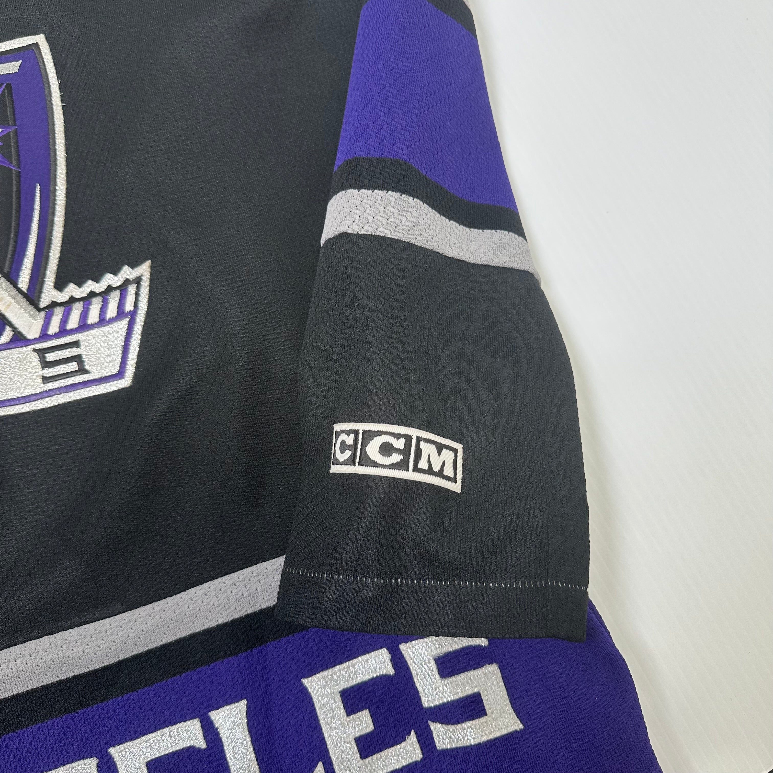 Vintage CCM Los Angeles Kings NHL Hockey Jersey M
