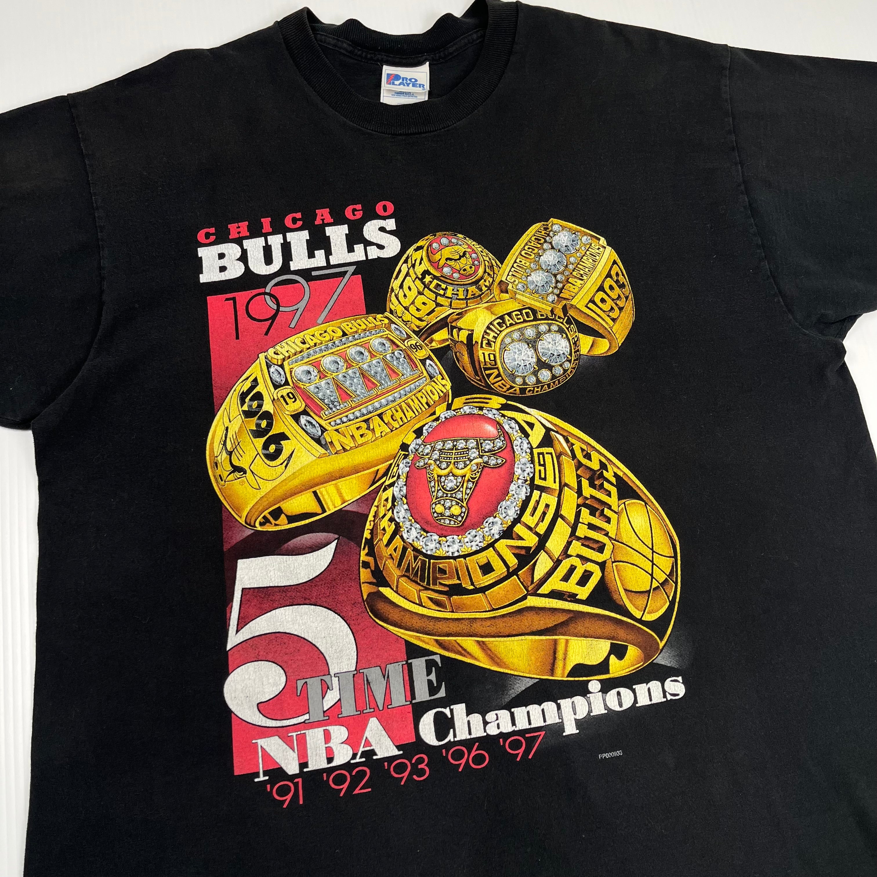 90s Chicago Bulls NBA Rings Graphic Tee XL