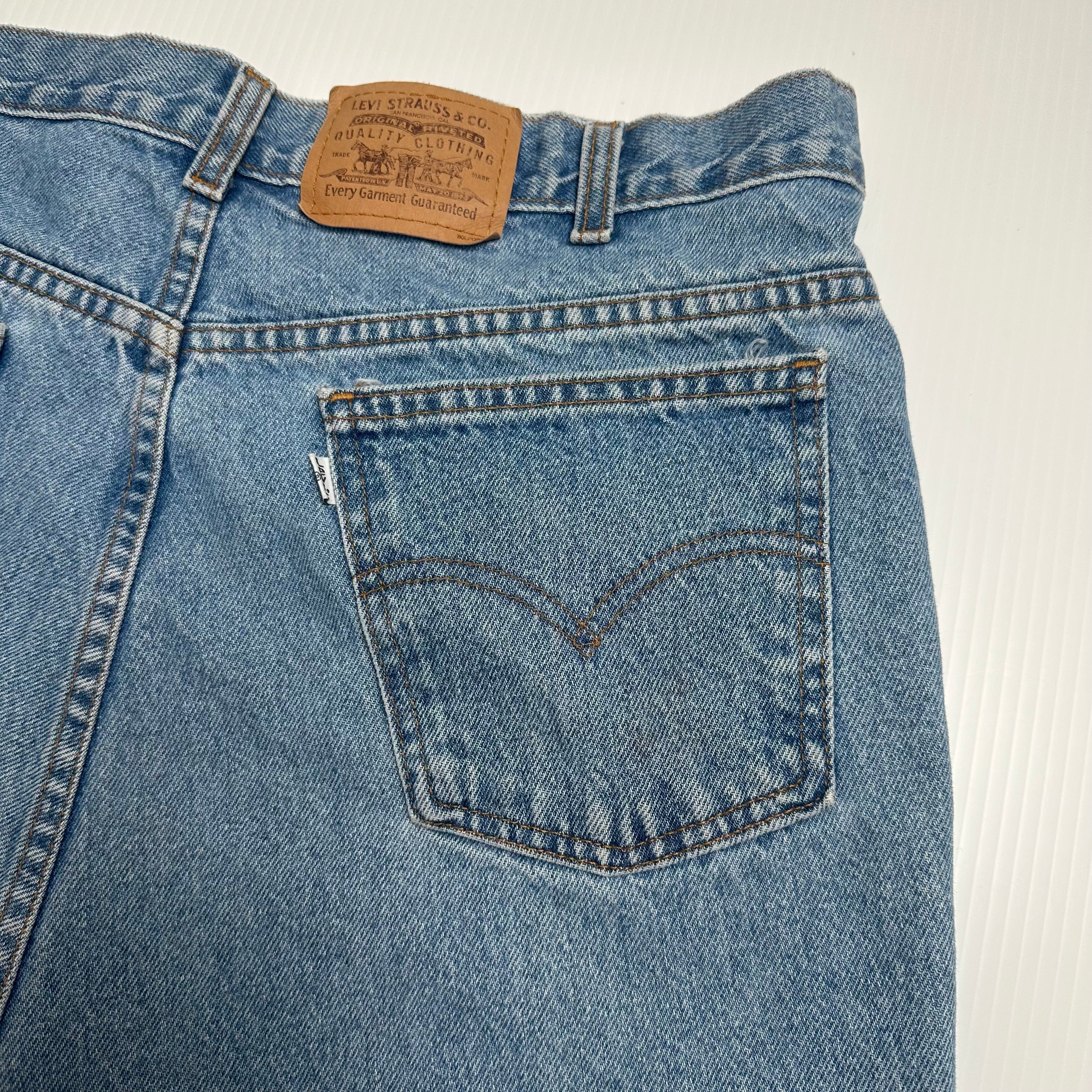 Vintage Levi's White Tab Cutoff Denim Shorts 34