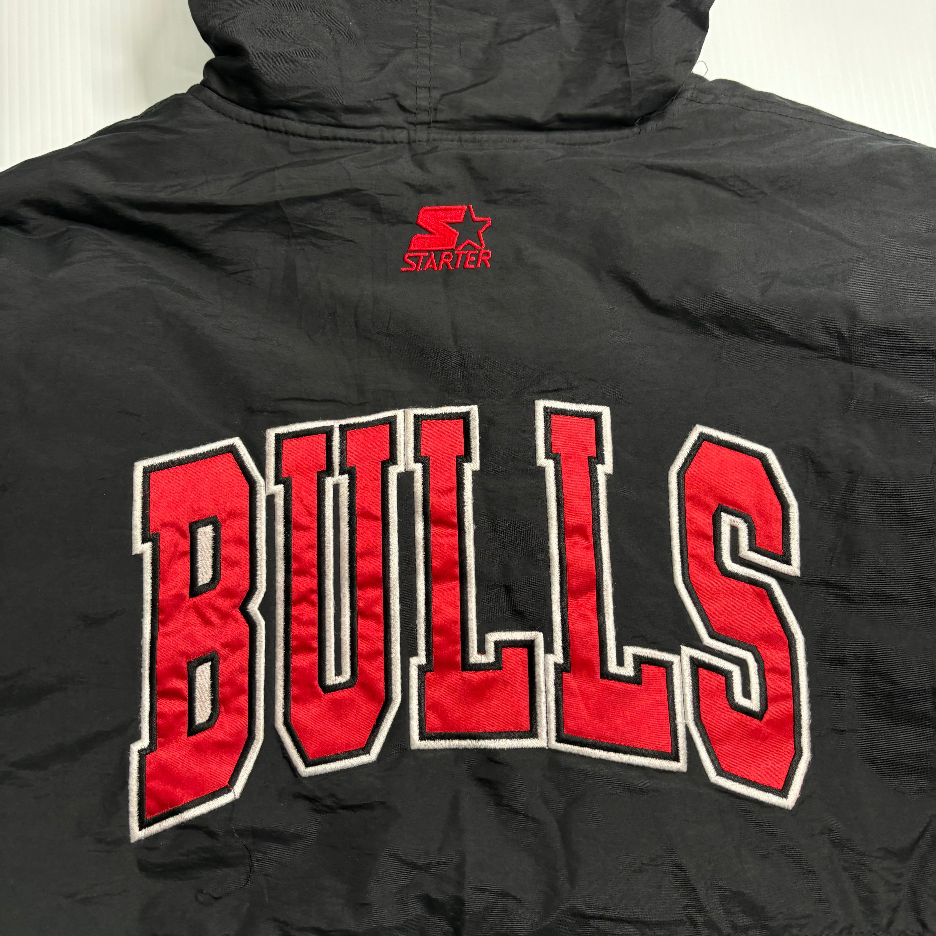 Vintage Chicago Bulls Starter Hooded Puffer Jacket L