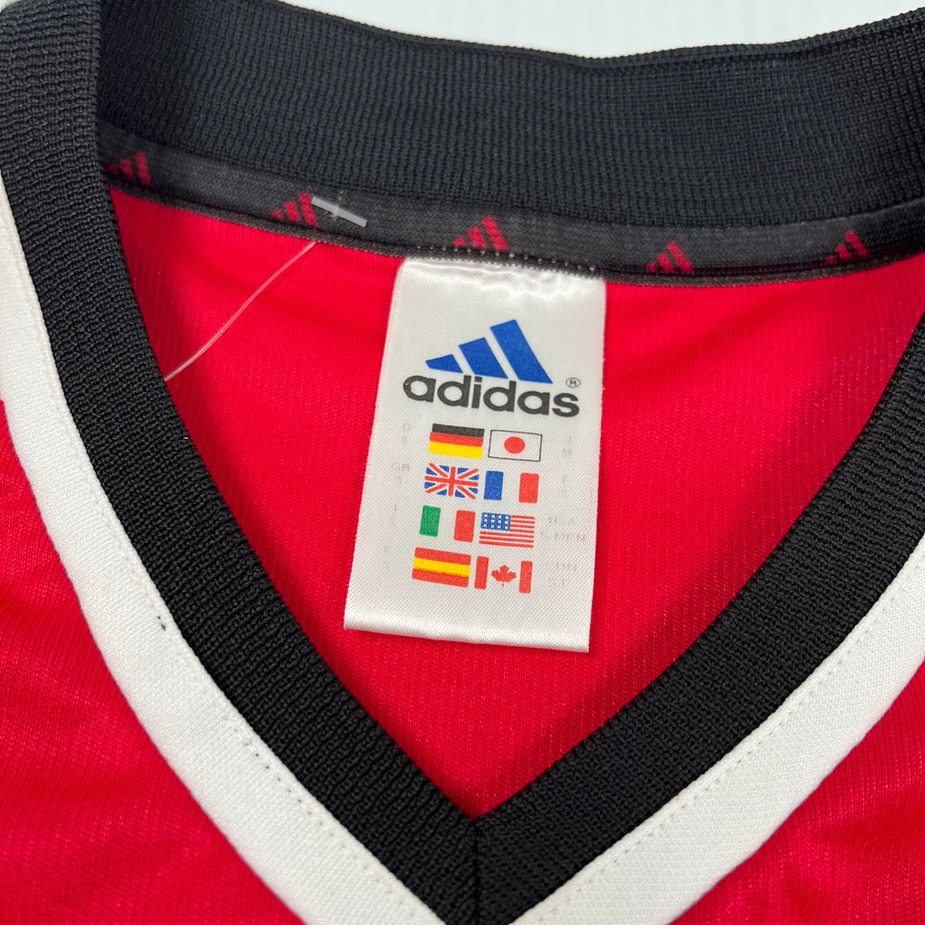 2001-02 Adidas VfB Stuttgart Away Kit S