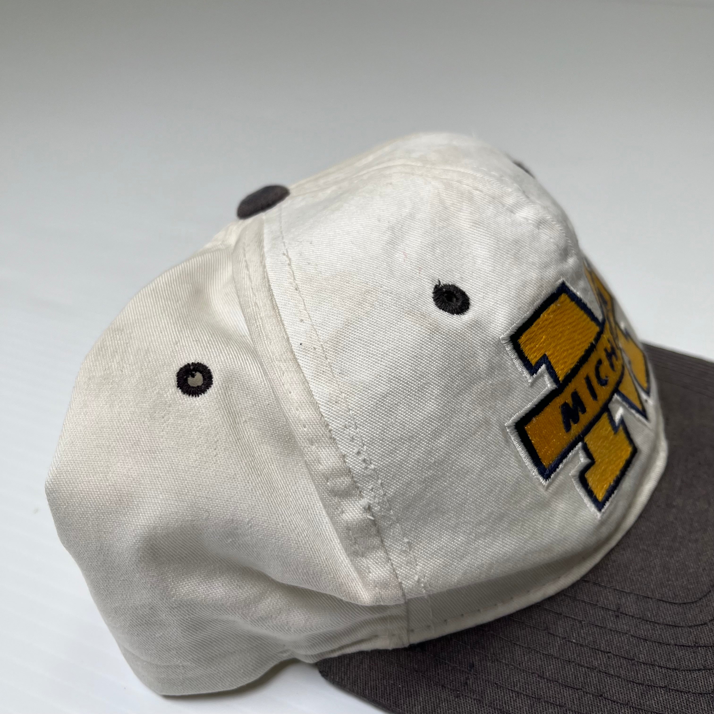 Vintage Starter Michigan Wolverines Strapback Hat