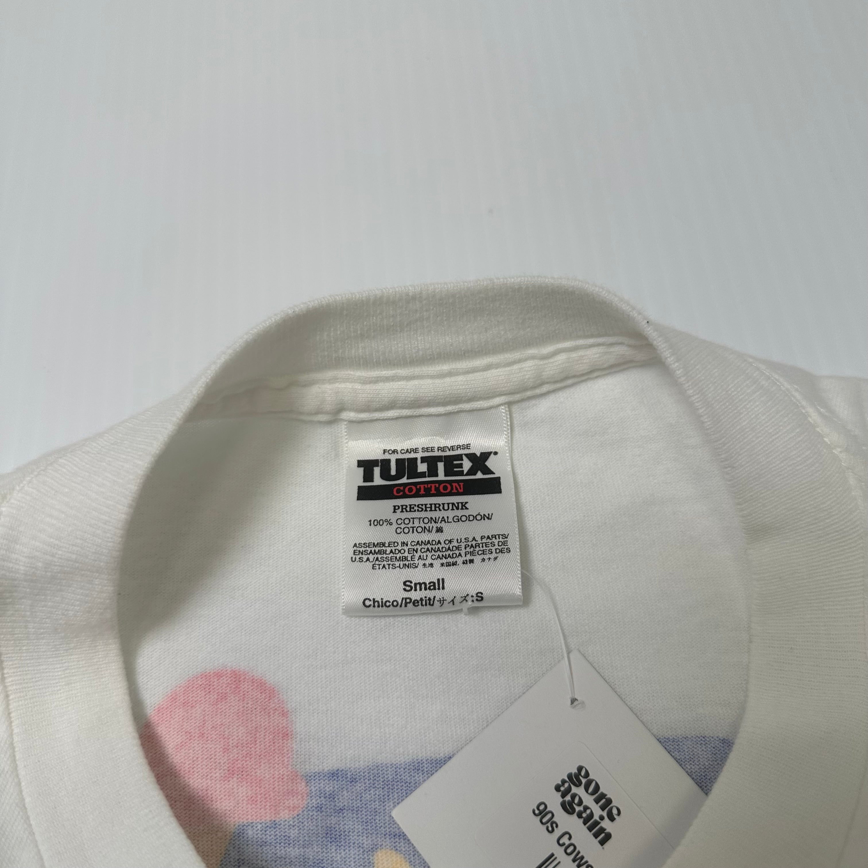 Vintage Cows Movie Theatre Graphic Tee S