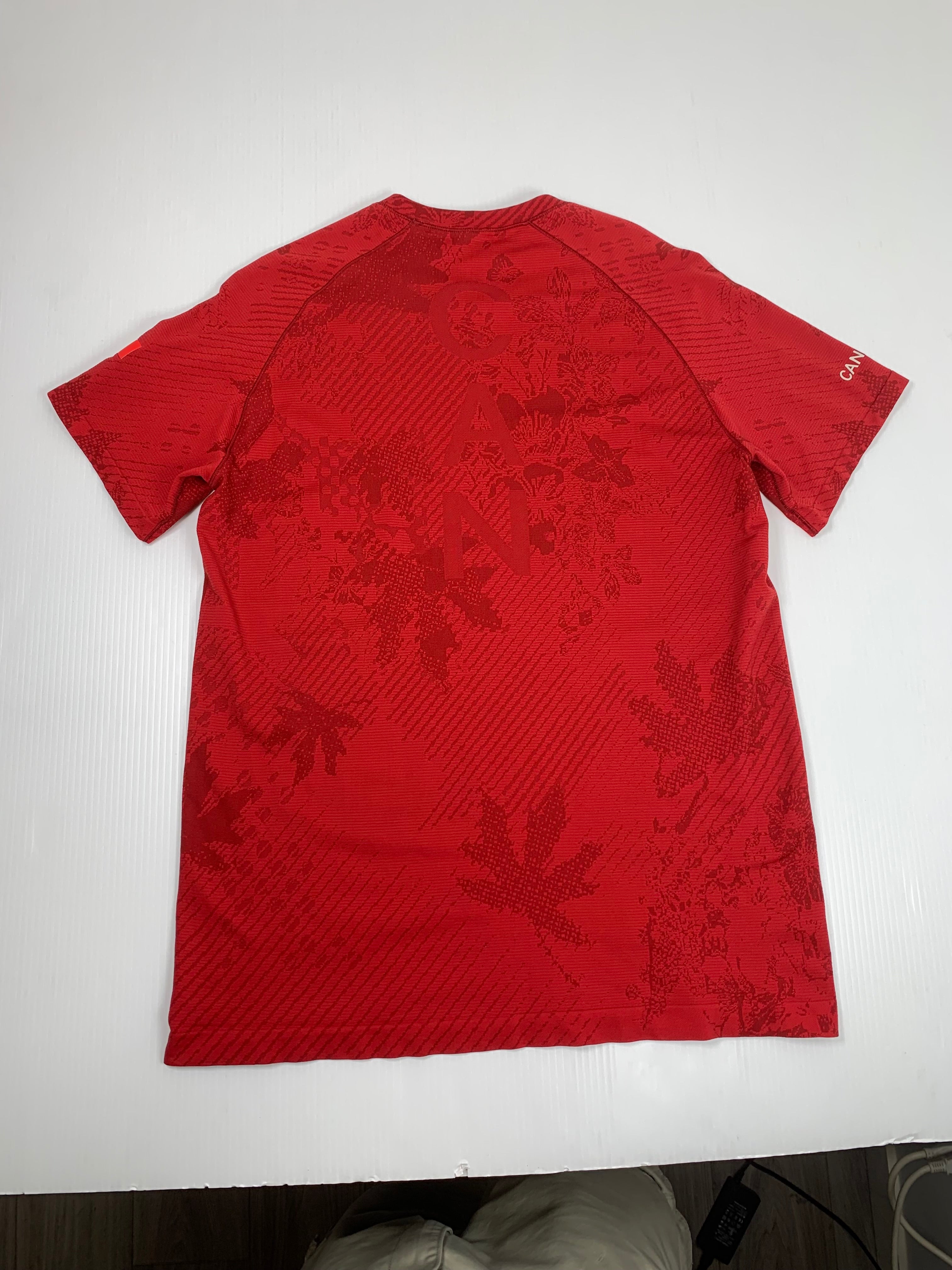 Lululemon Canada Olympics Team Athletic Shirt L