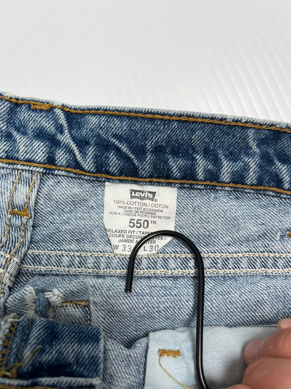 Vintage Levi's 550 Light Wash Denim 31