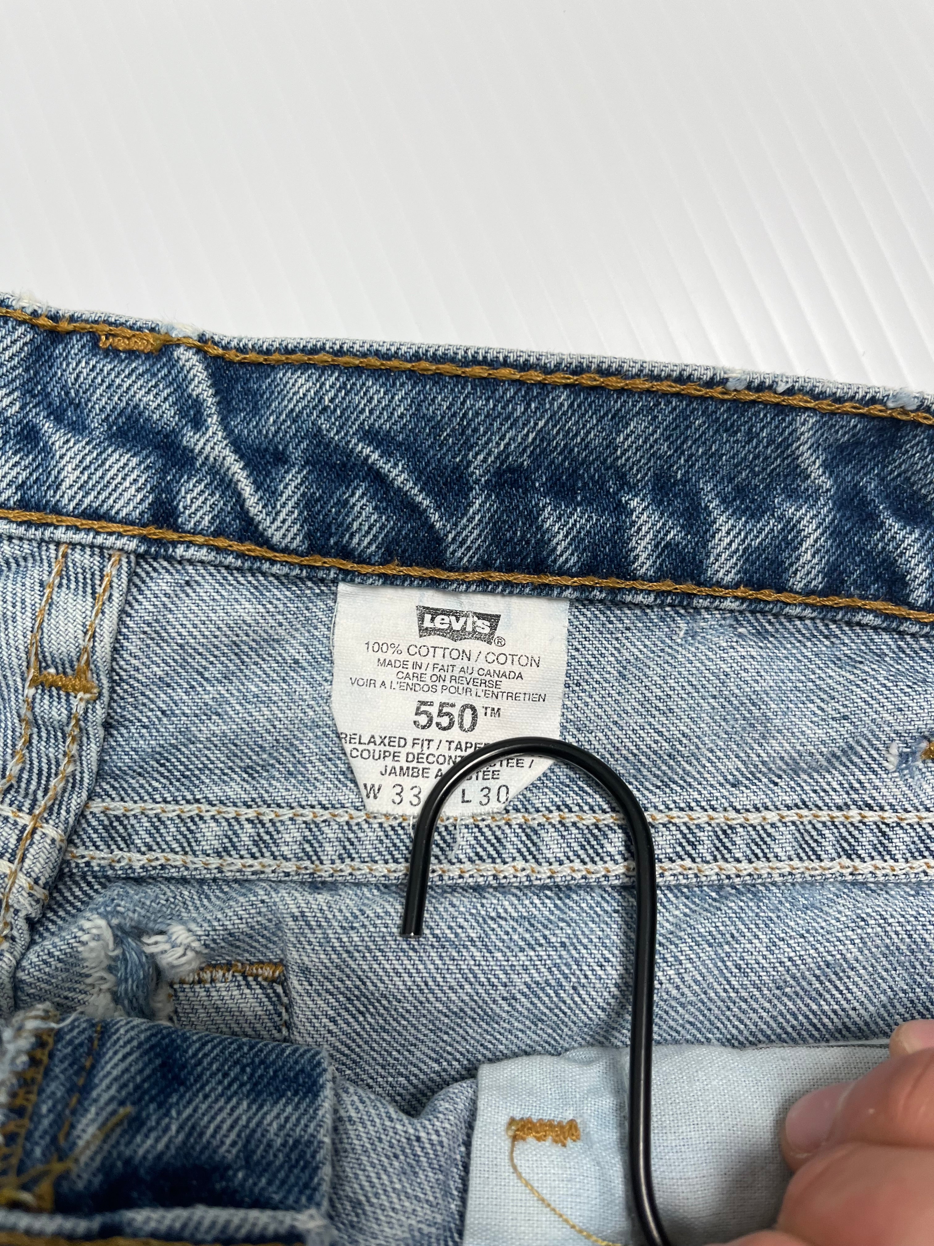 Vintage Levi's 550 Light Wash Denim 31