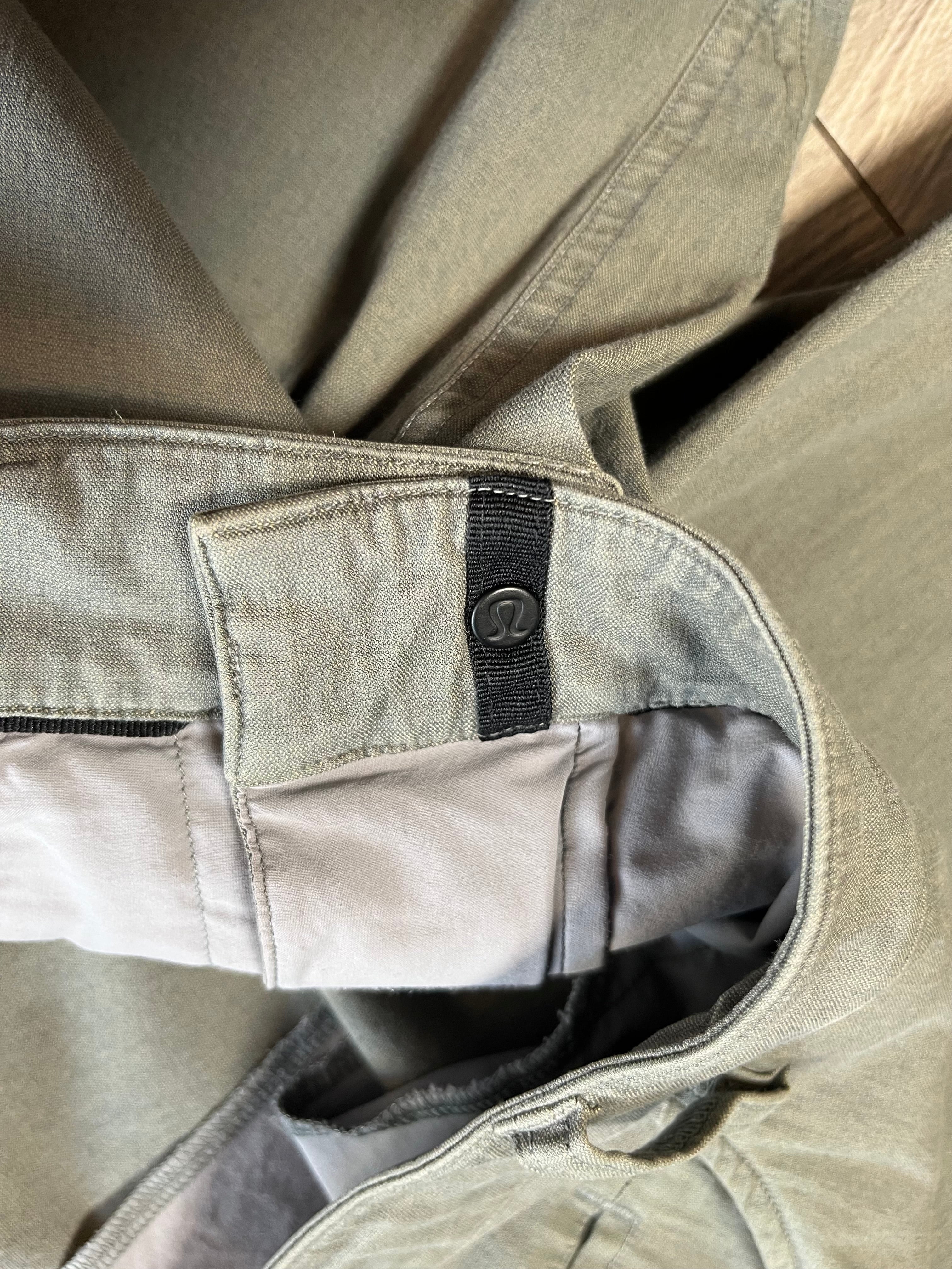 Lululemon Lightweight Pants 38
