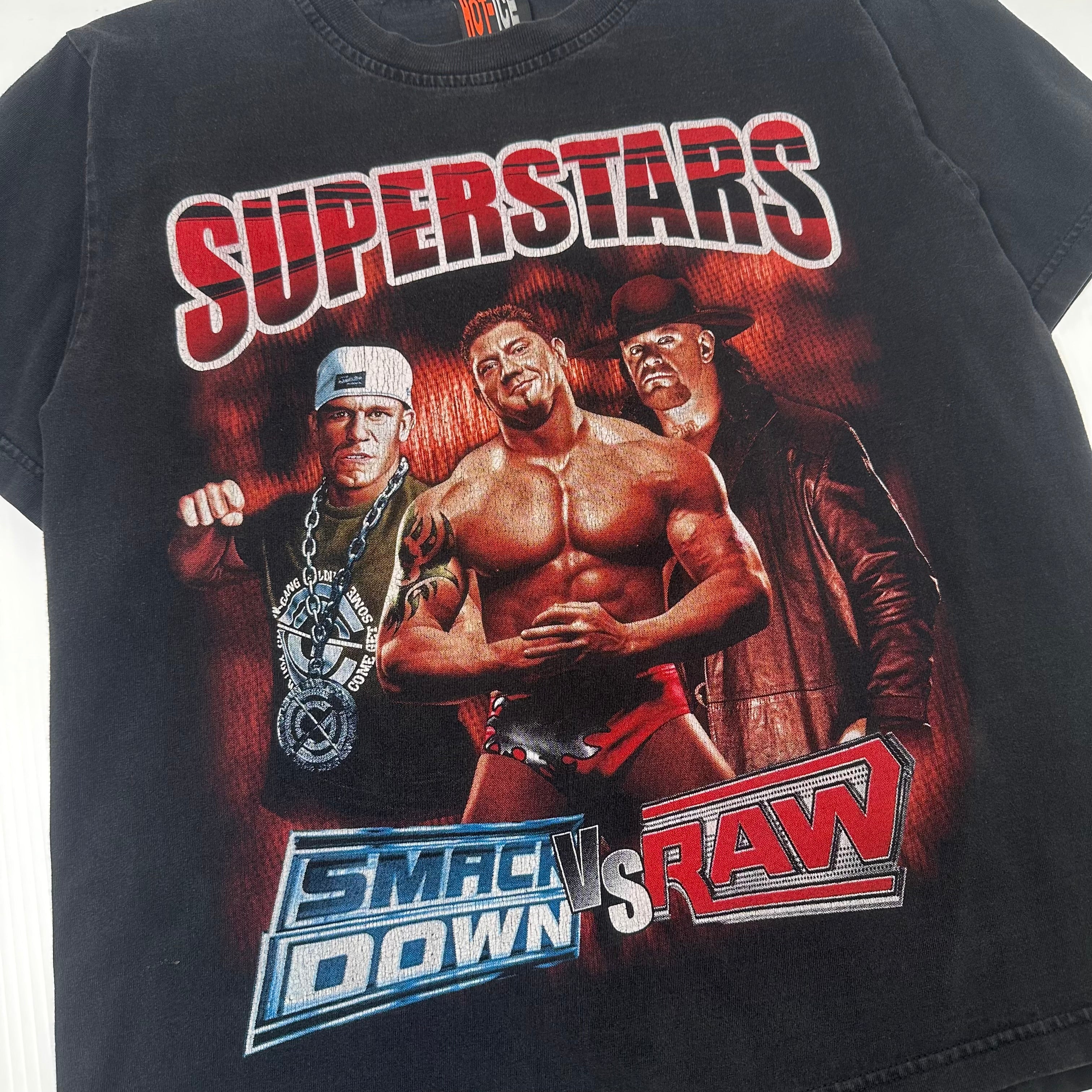 WWE Smack Down vs. RAW Wrestling Tee M