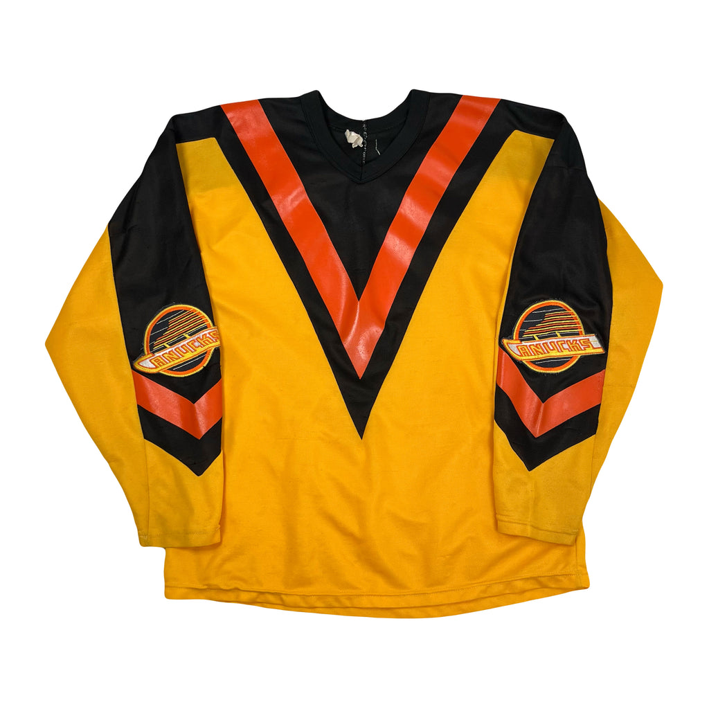 Vintage CCM Vancouver Canucks NHL Jersey L