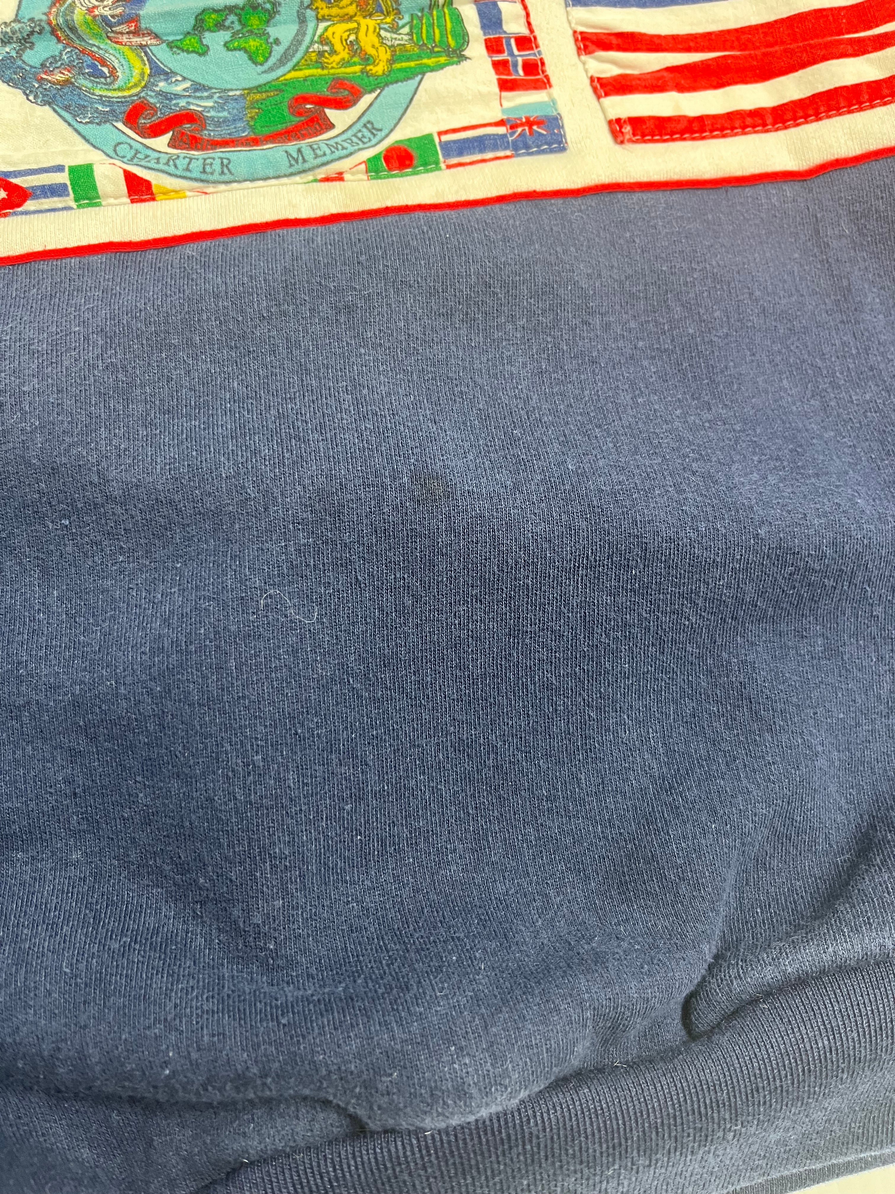 Vintage World Travel Federation Flags Crewneck XL