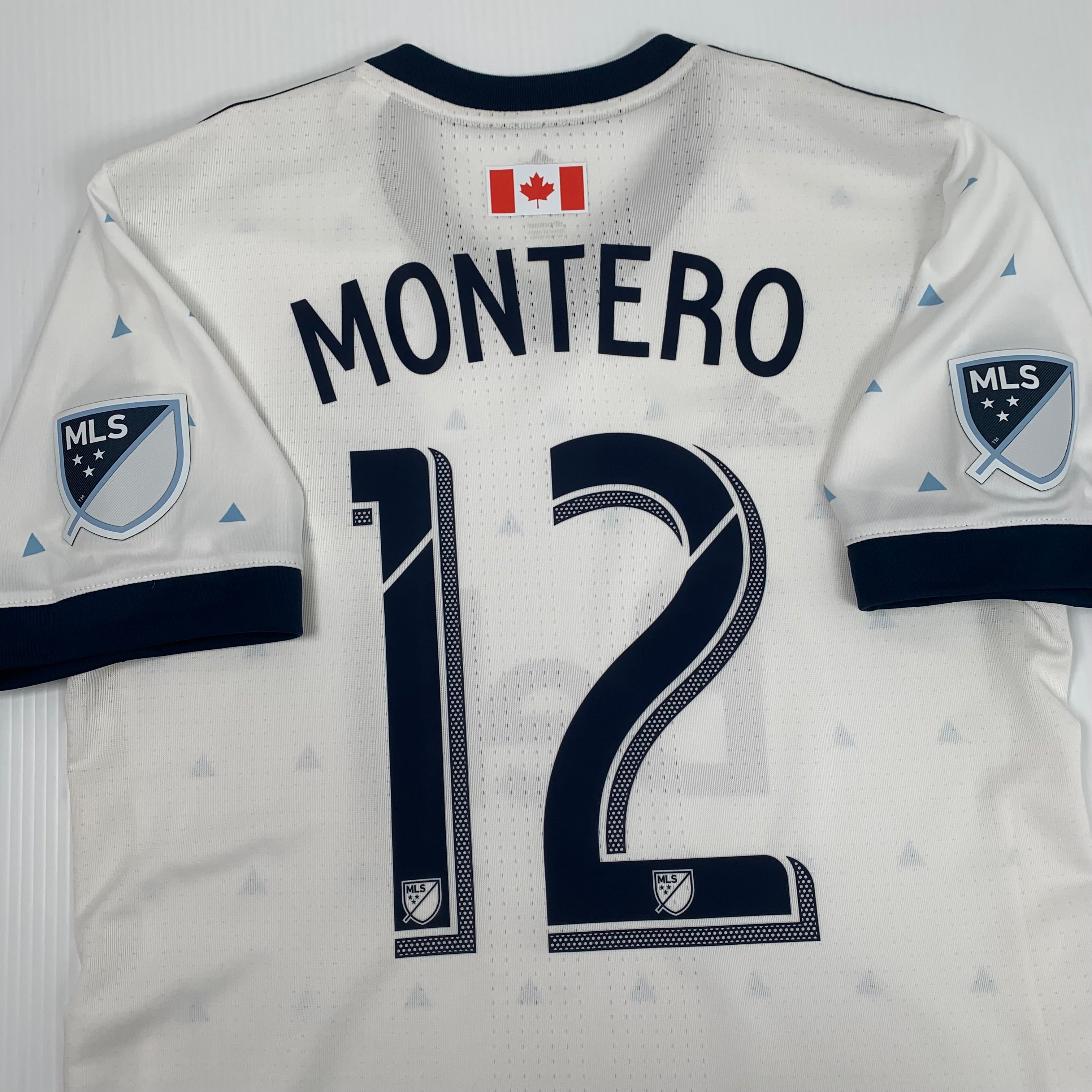 2017 Adidas Whitecaps Montero #12 Home Kit M