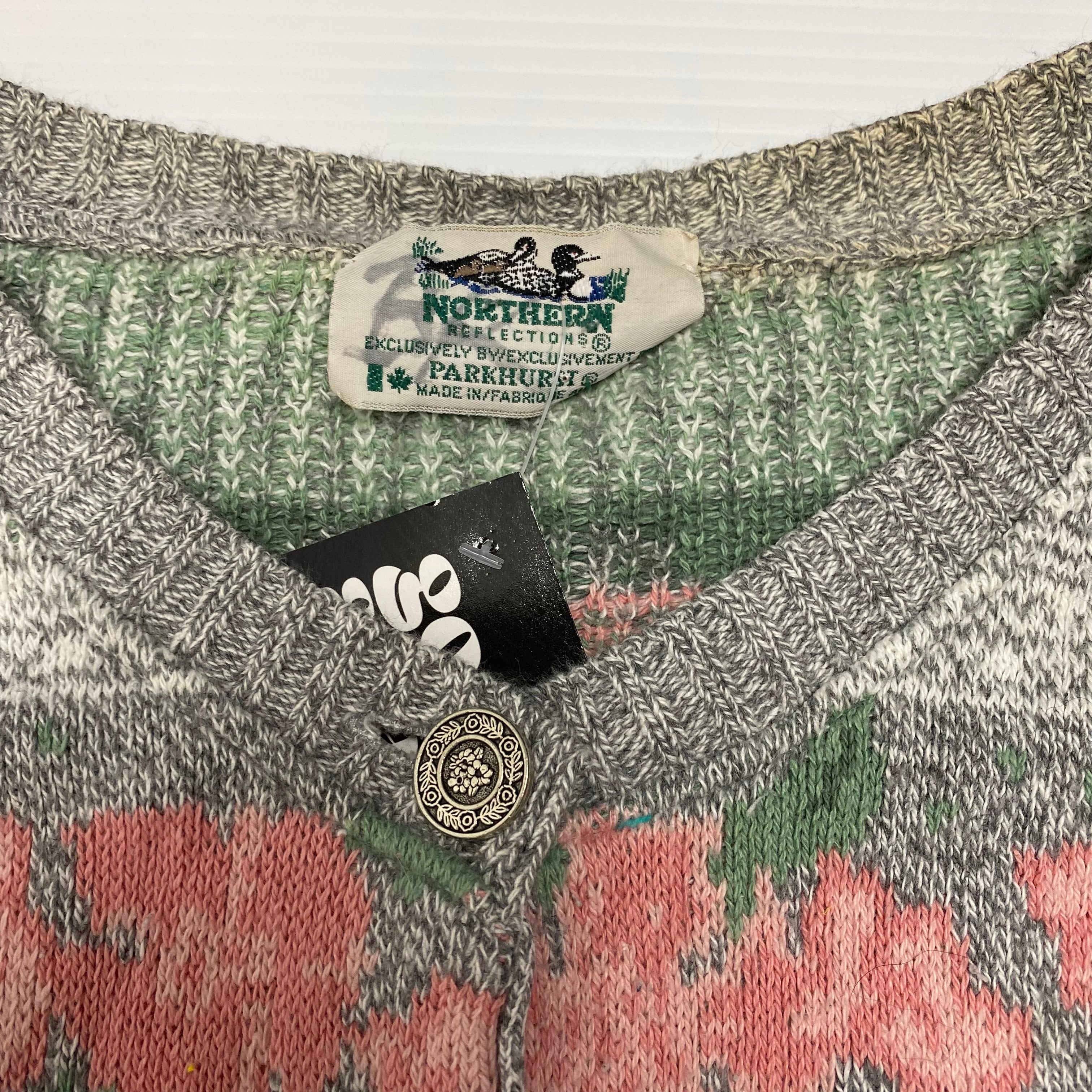 Northern Reflections Floral Knit Button Up M