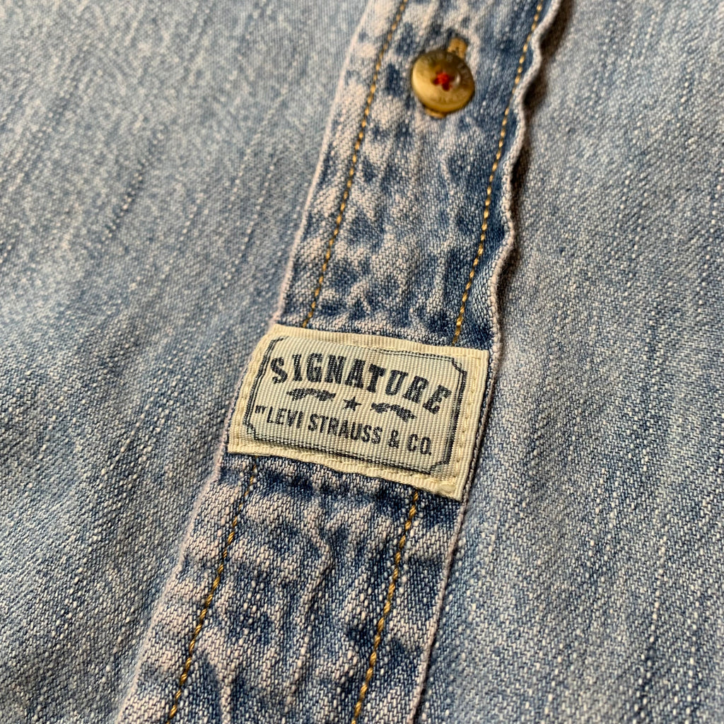 Levi's Signature Medium Wash Denim Button Up Shirt L