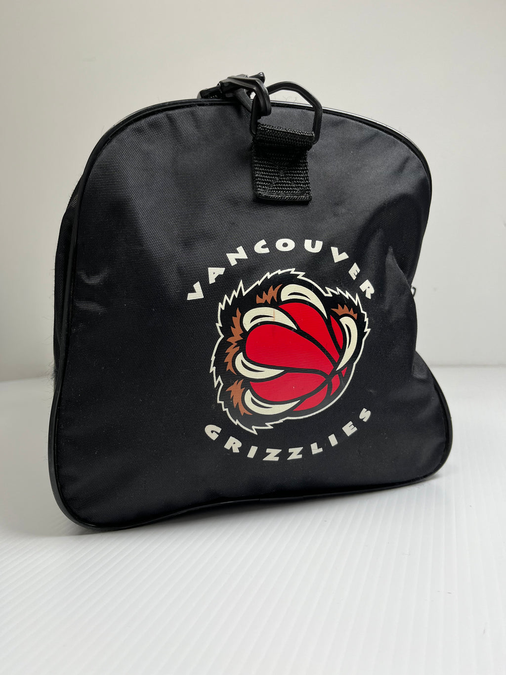 Vintage Champion Vancouver Grizzlies Duffle Bag
