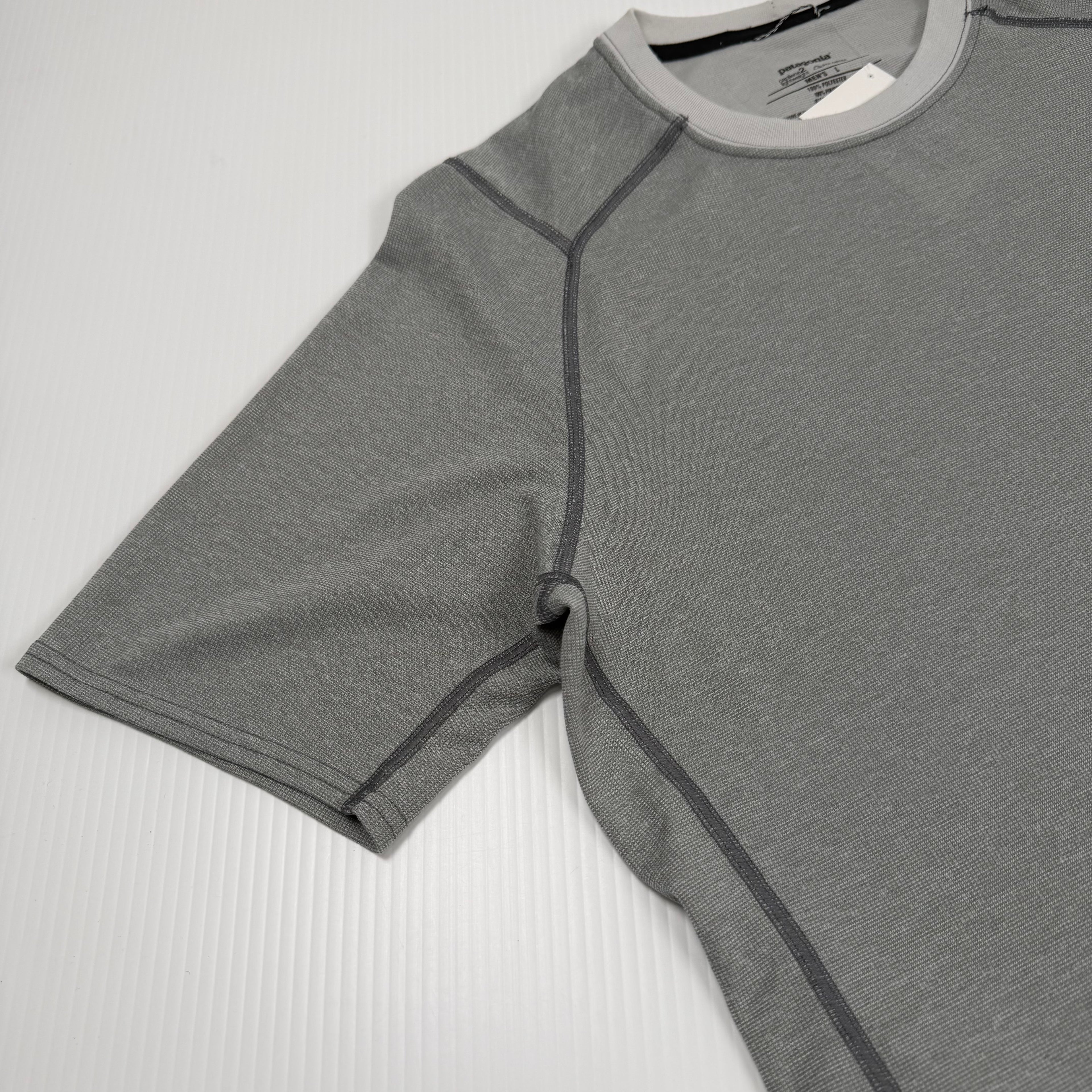 Patagonia Capilene Lightweight Athletic Tee L