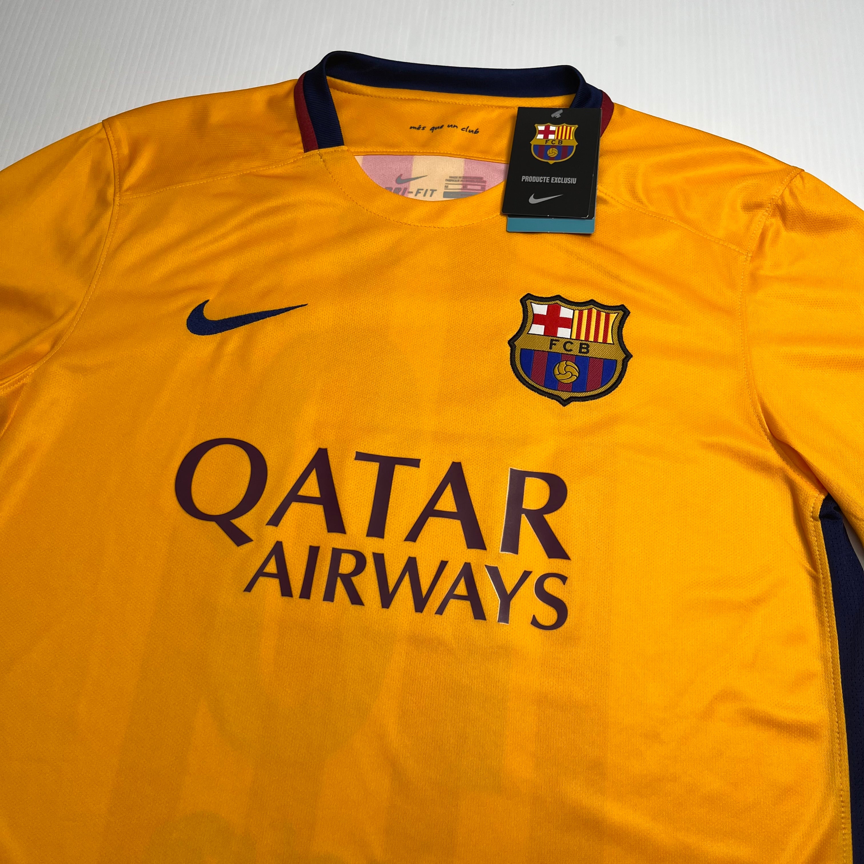 2015-16 Nike Barcelona Messi Away Kit M