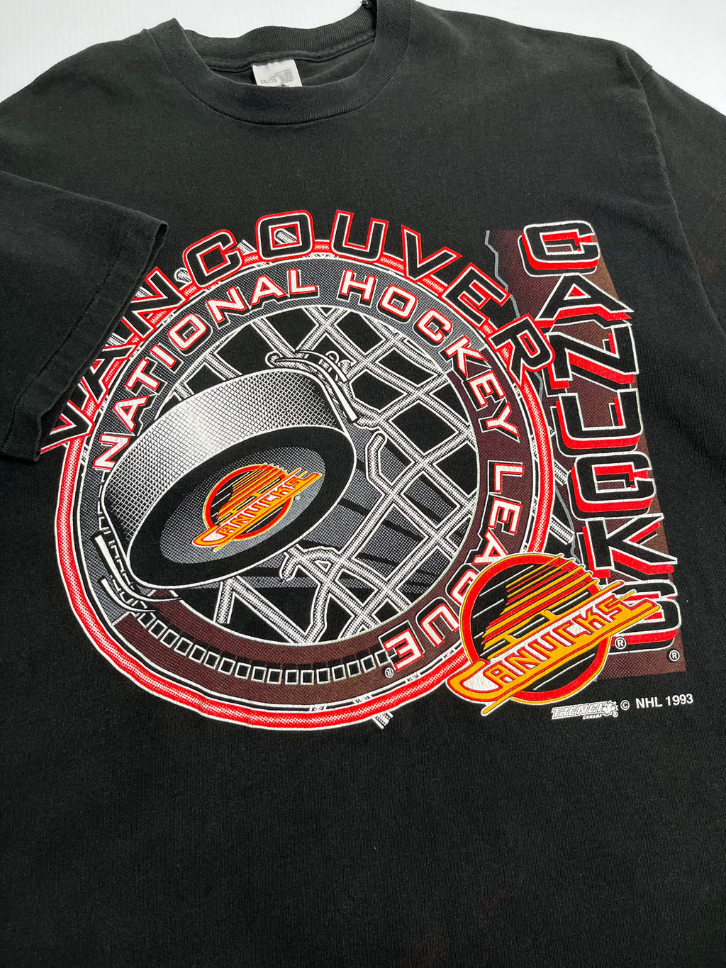 1993 Vancouver Canucks Puck Graphic Tee XXL
