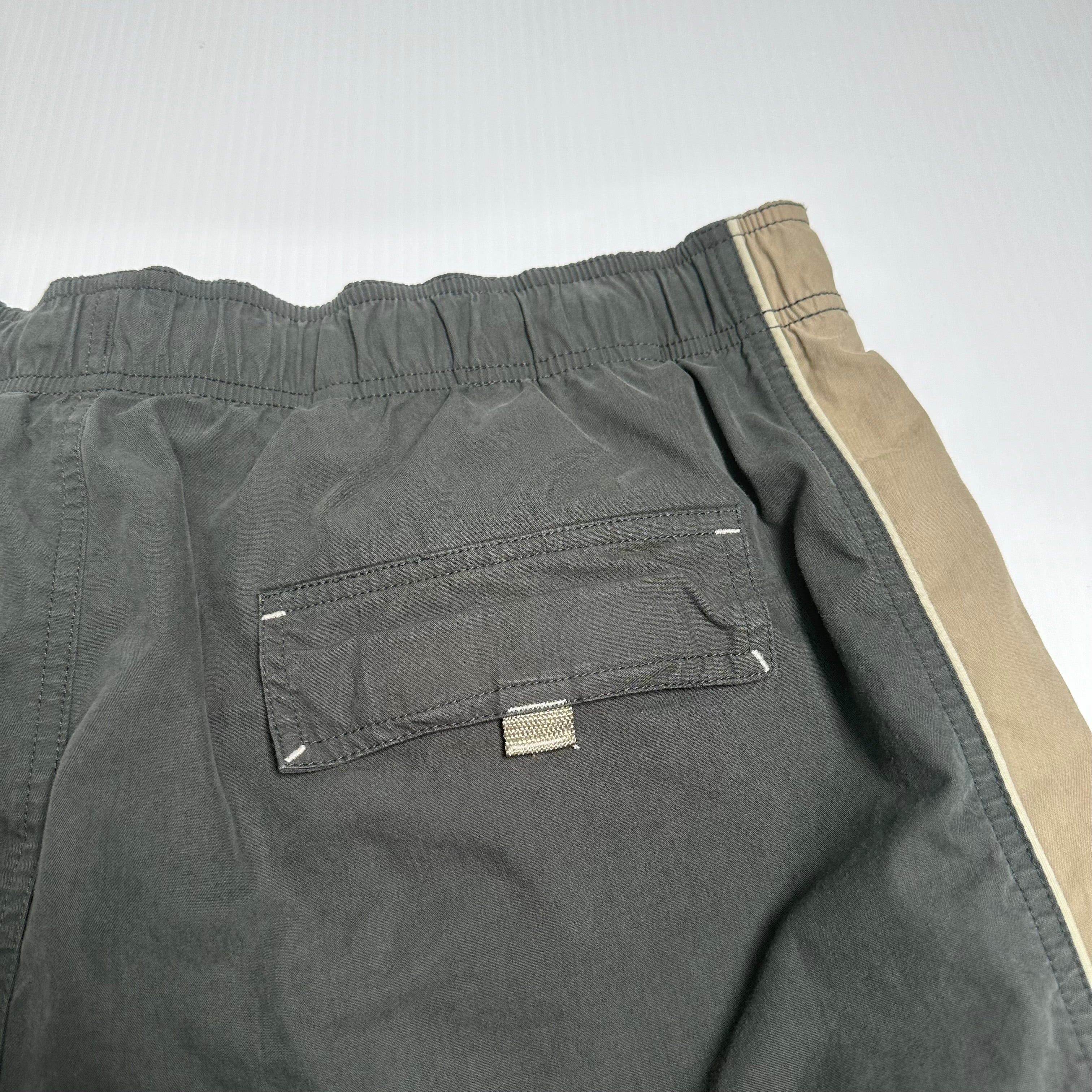 Y2K Gotcha Cargo Boardshorts L