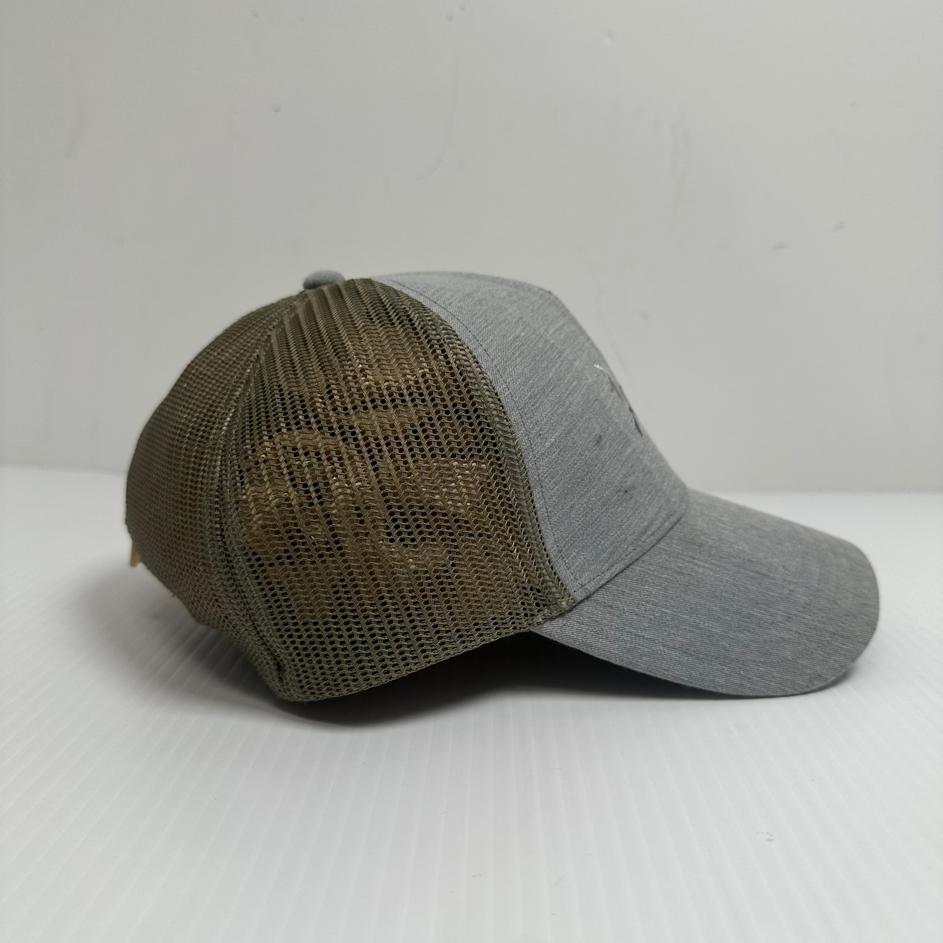 Arc'teryx Gradient Logo Trucker Hat