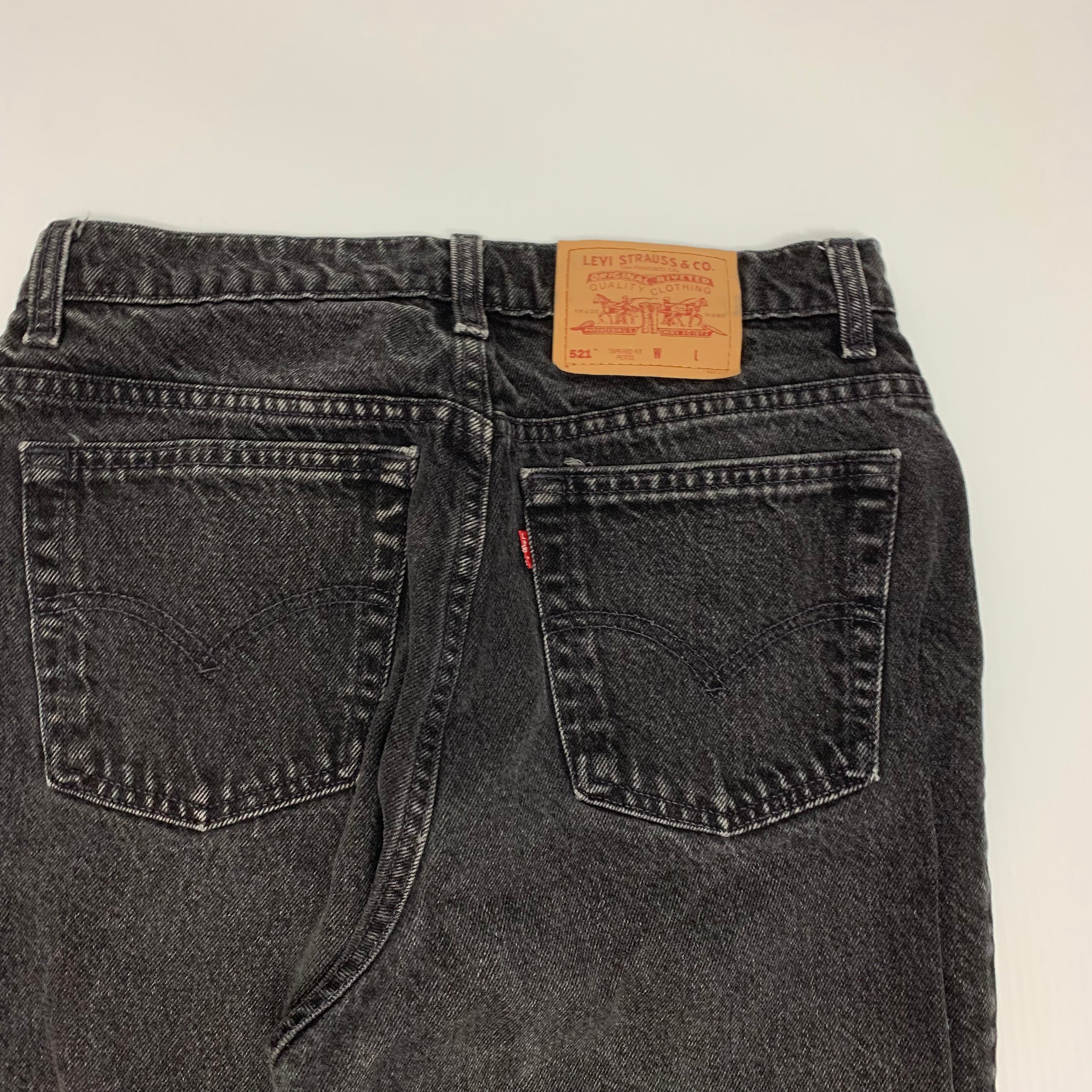 Vintage Black Levi’s 521 30x28