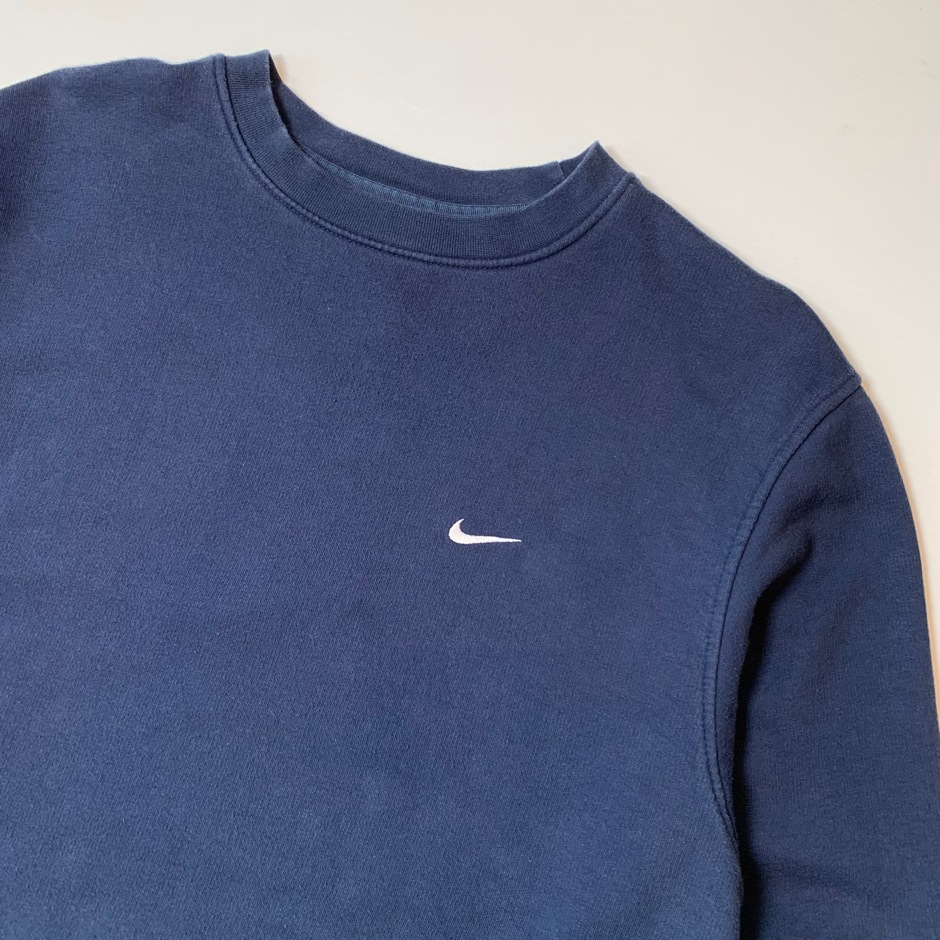 2000s Nike Mini Swoosh Crewneck M