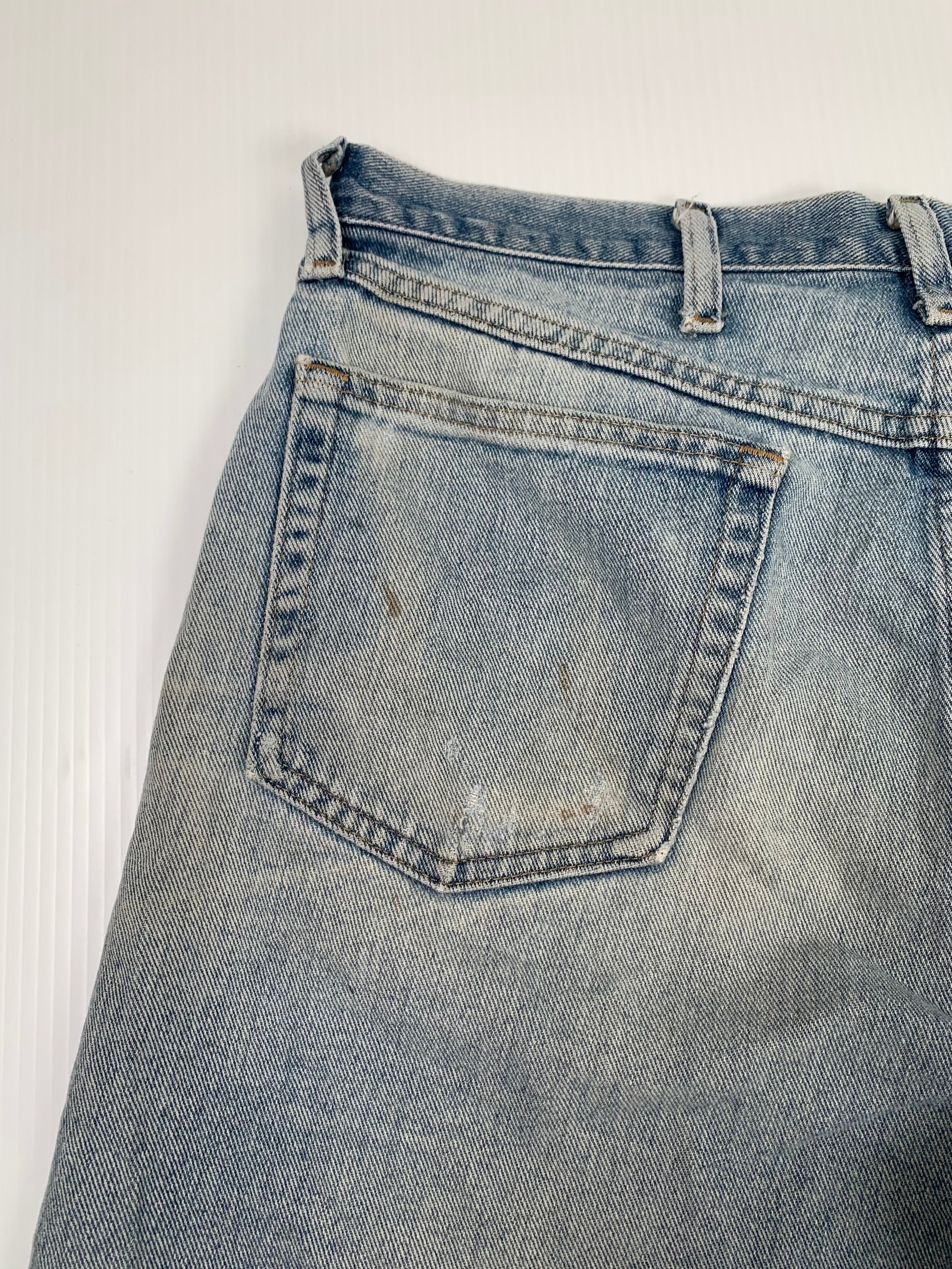 Vintage Wrangler Light Wash Distressed Denim Shorts 36