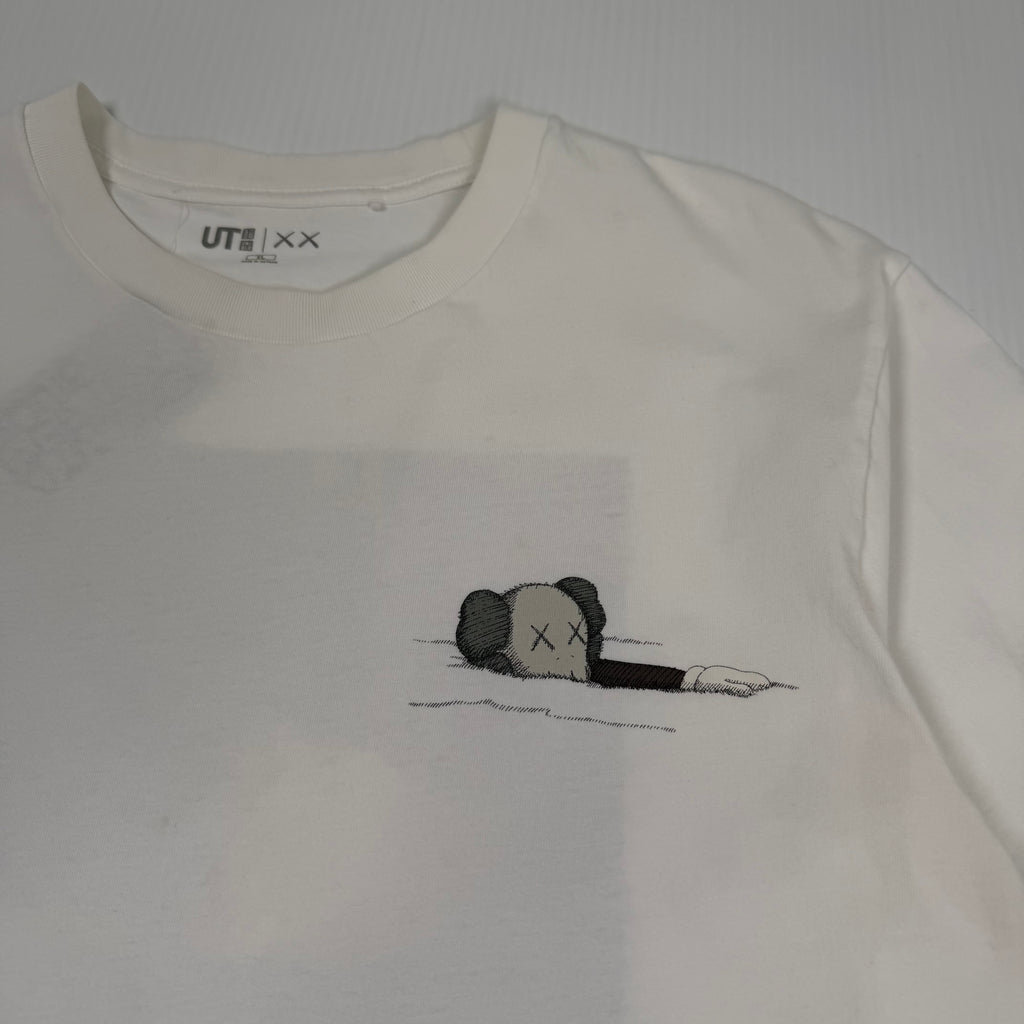 KAWS x Uniqlo Graphic Tee XL
