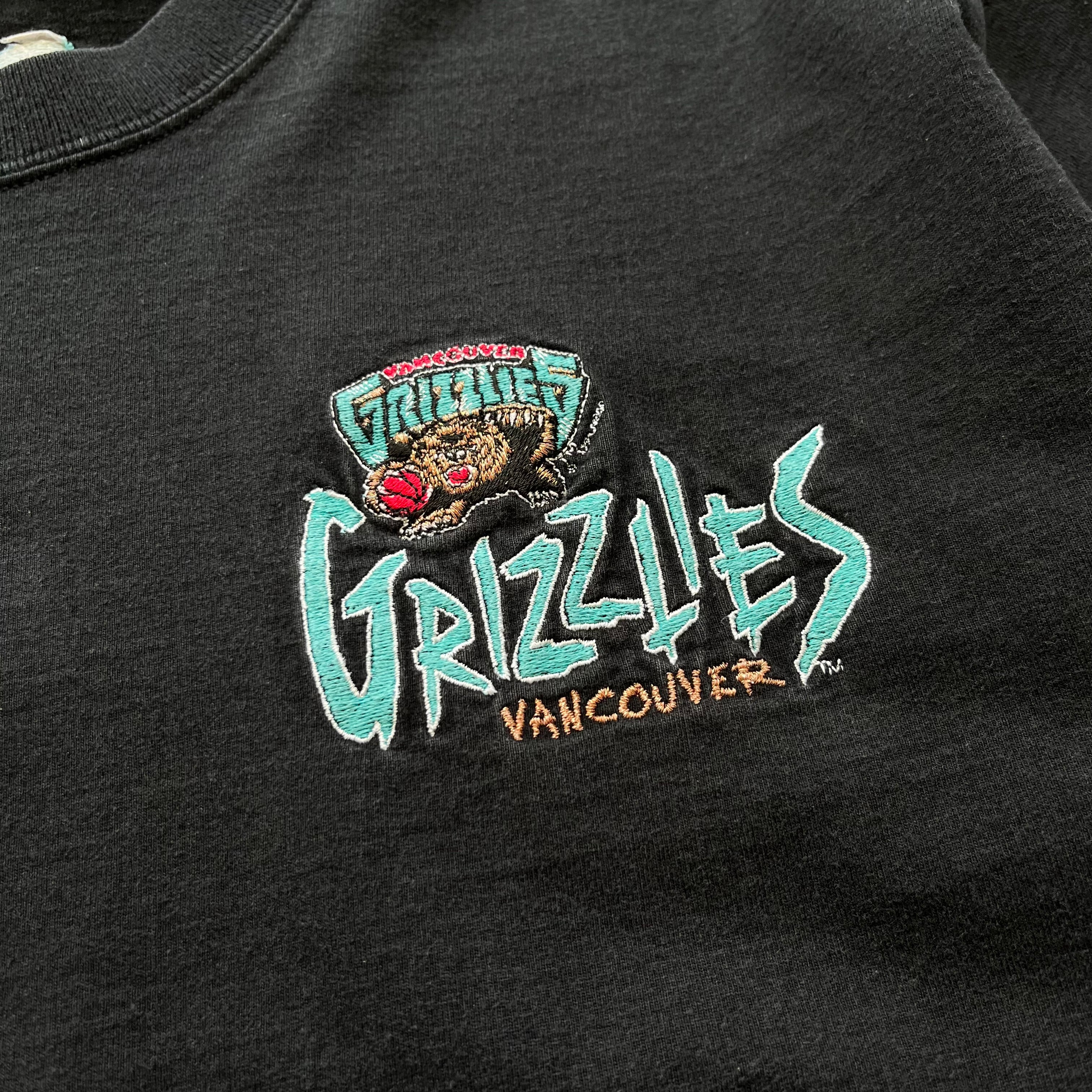 90s Pro Player Vancouver Grizzlies Mini Logo Tee L