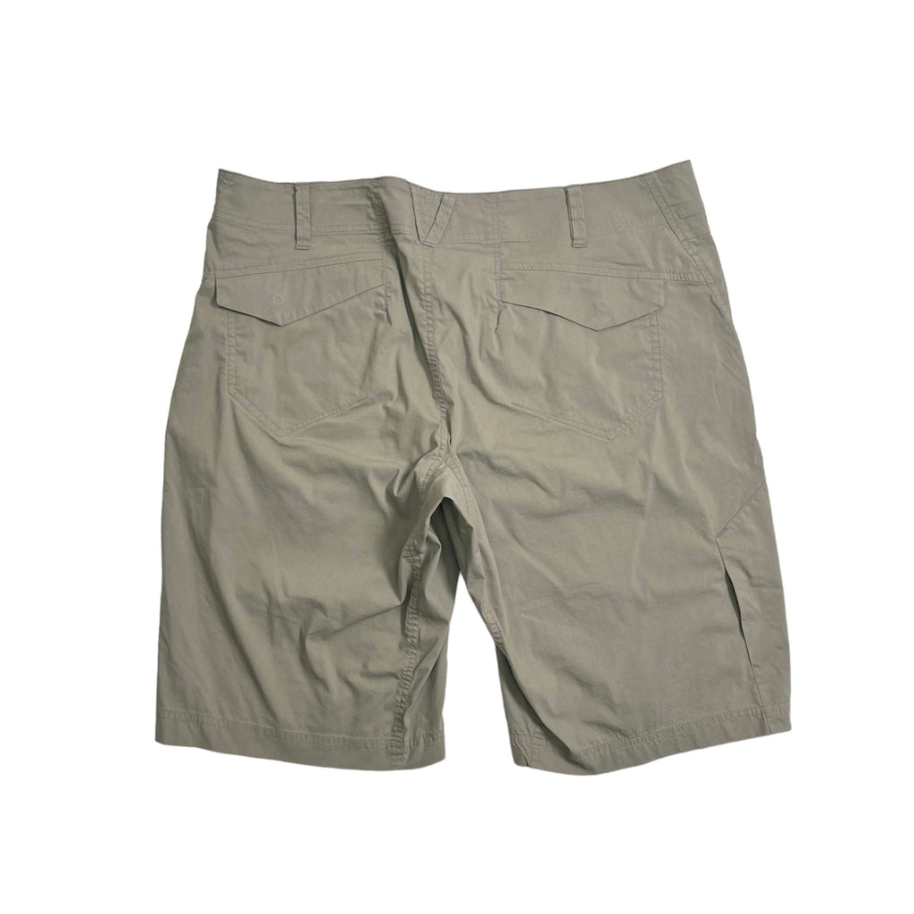 Arc'teryx Light Cargo Shorts 37
