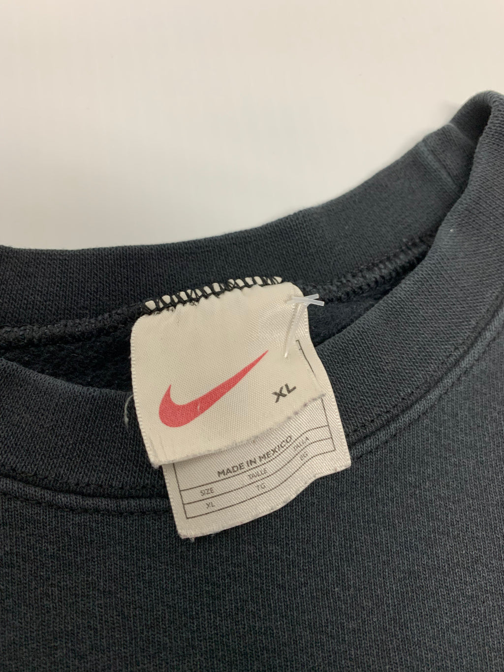 90’s Black Swoosh Crewneck XL