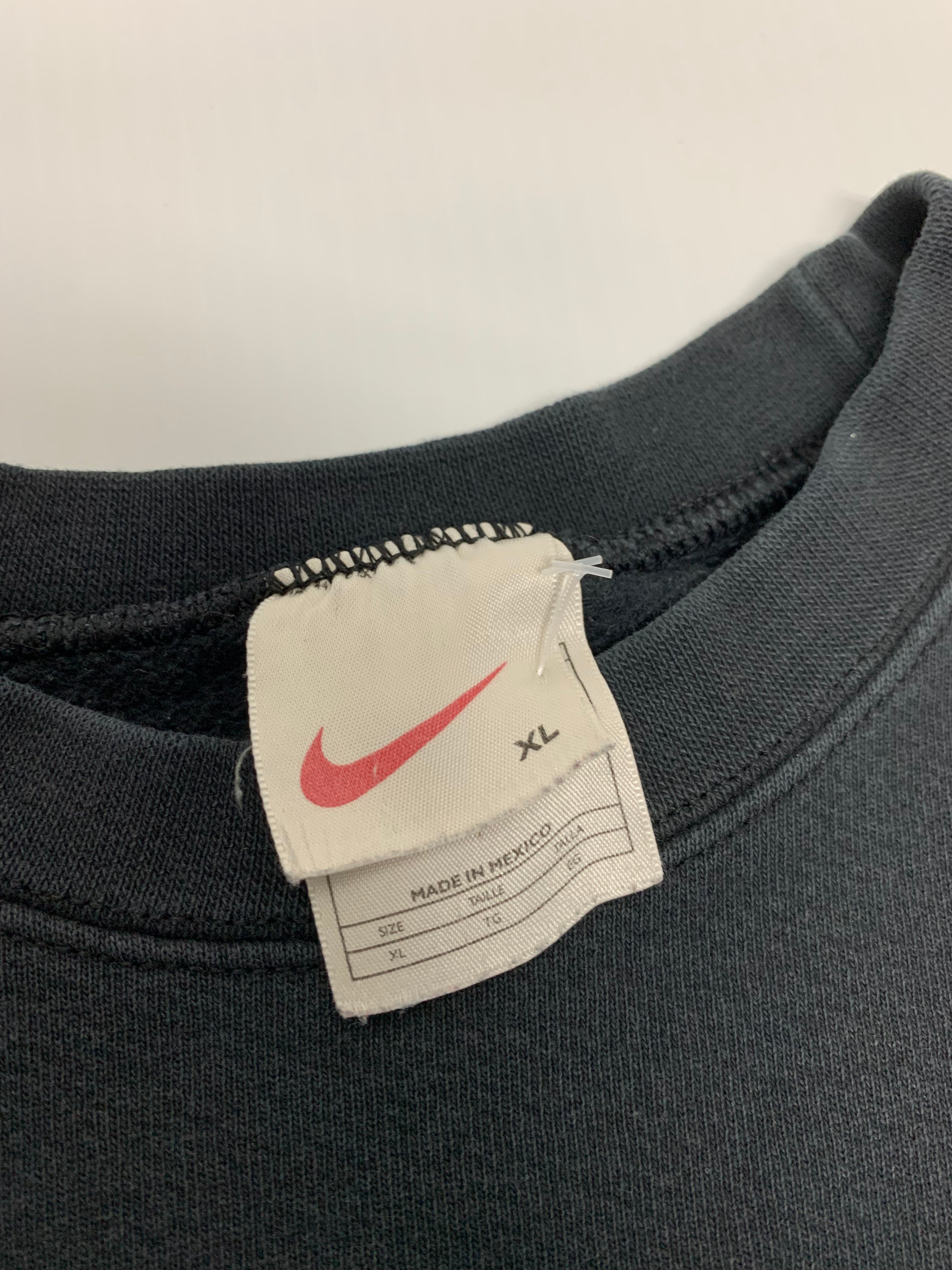 90’s Black Swoosh Crewneck XL