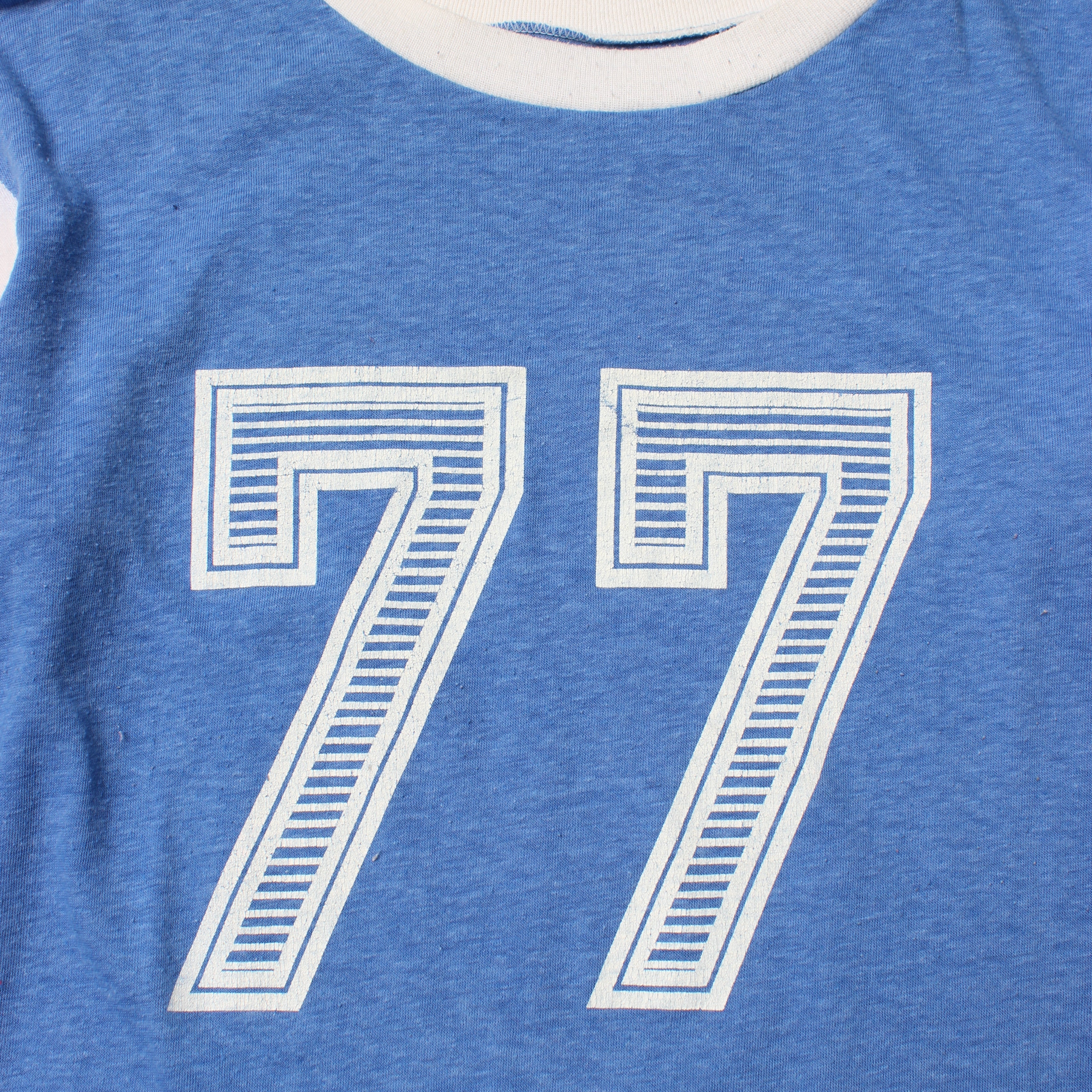 Vintage 77 Raglan Graphic Tee M