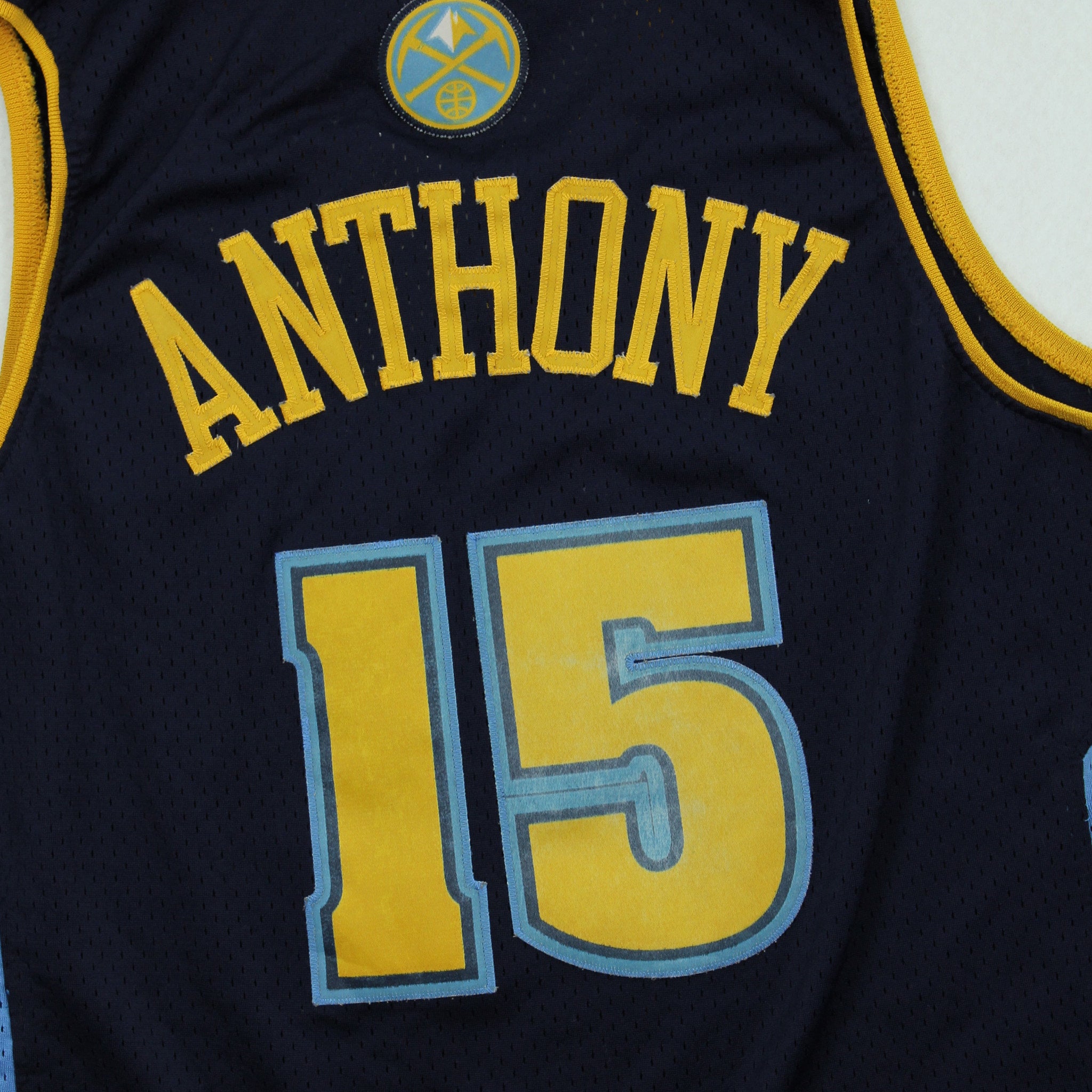 Vintage Reebok Denver Nuggets Anthony #15 Jersey M
