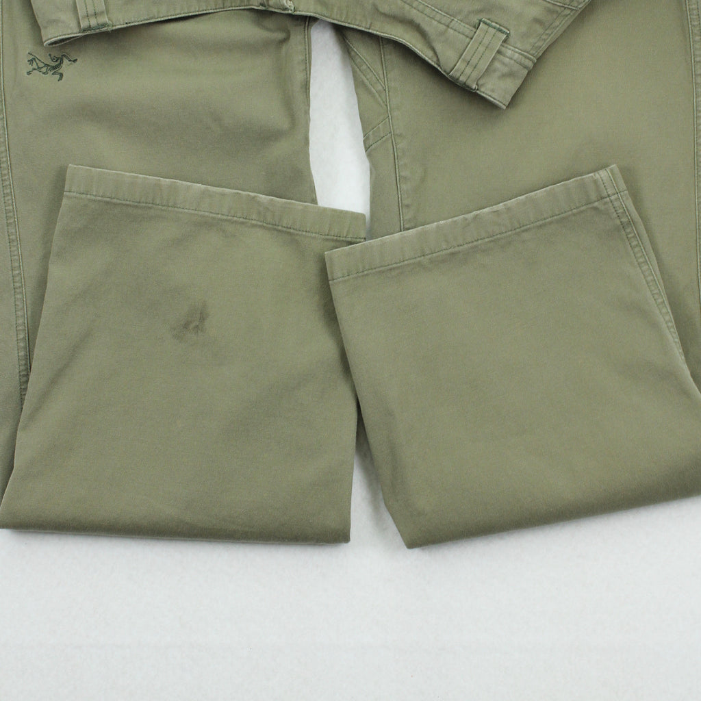 Arc'teryx Relaxed Fit Pants 36