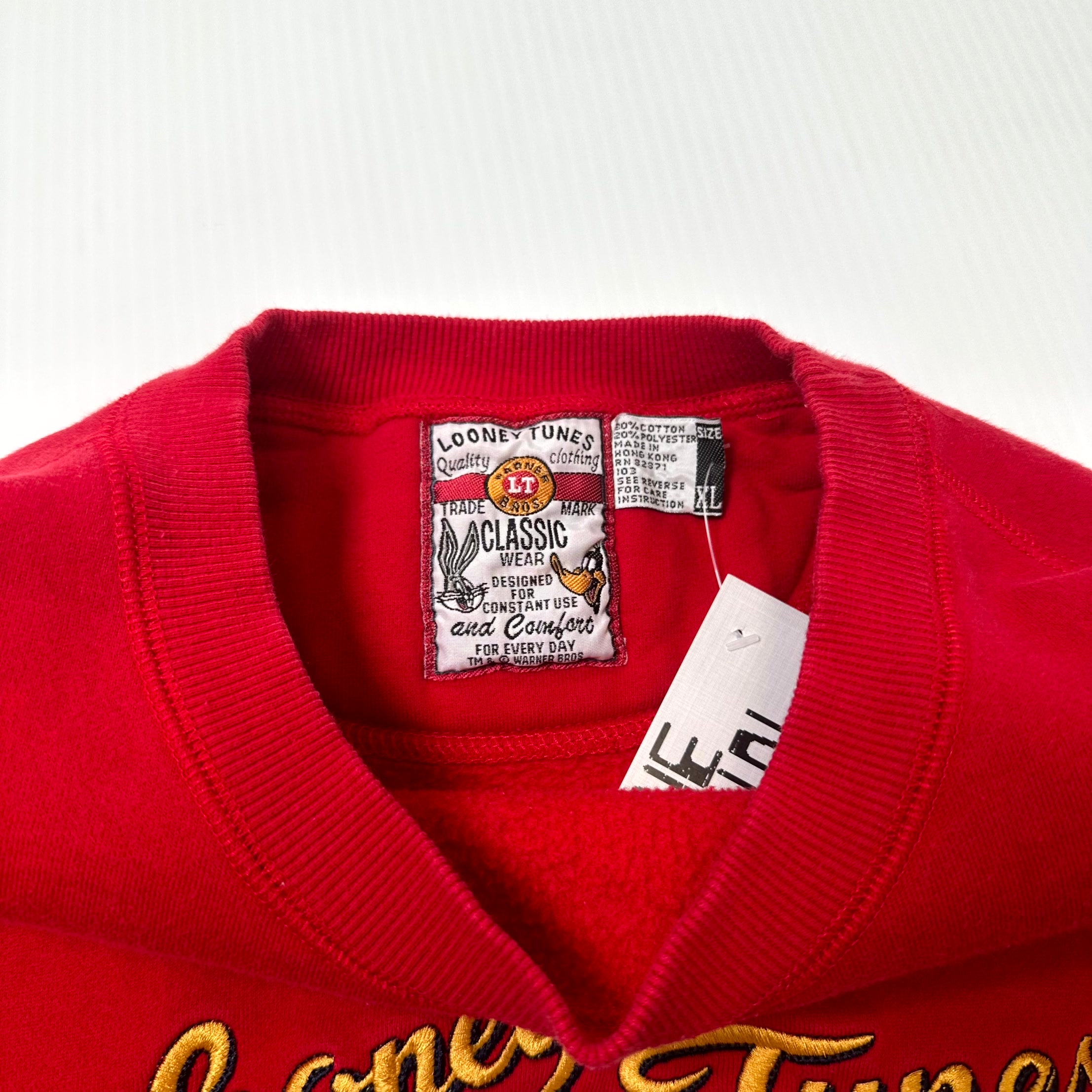 Vintage Looney Tunes Embroidered Sweatshirt XL
