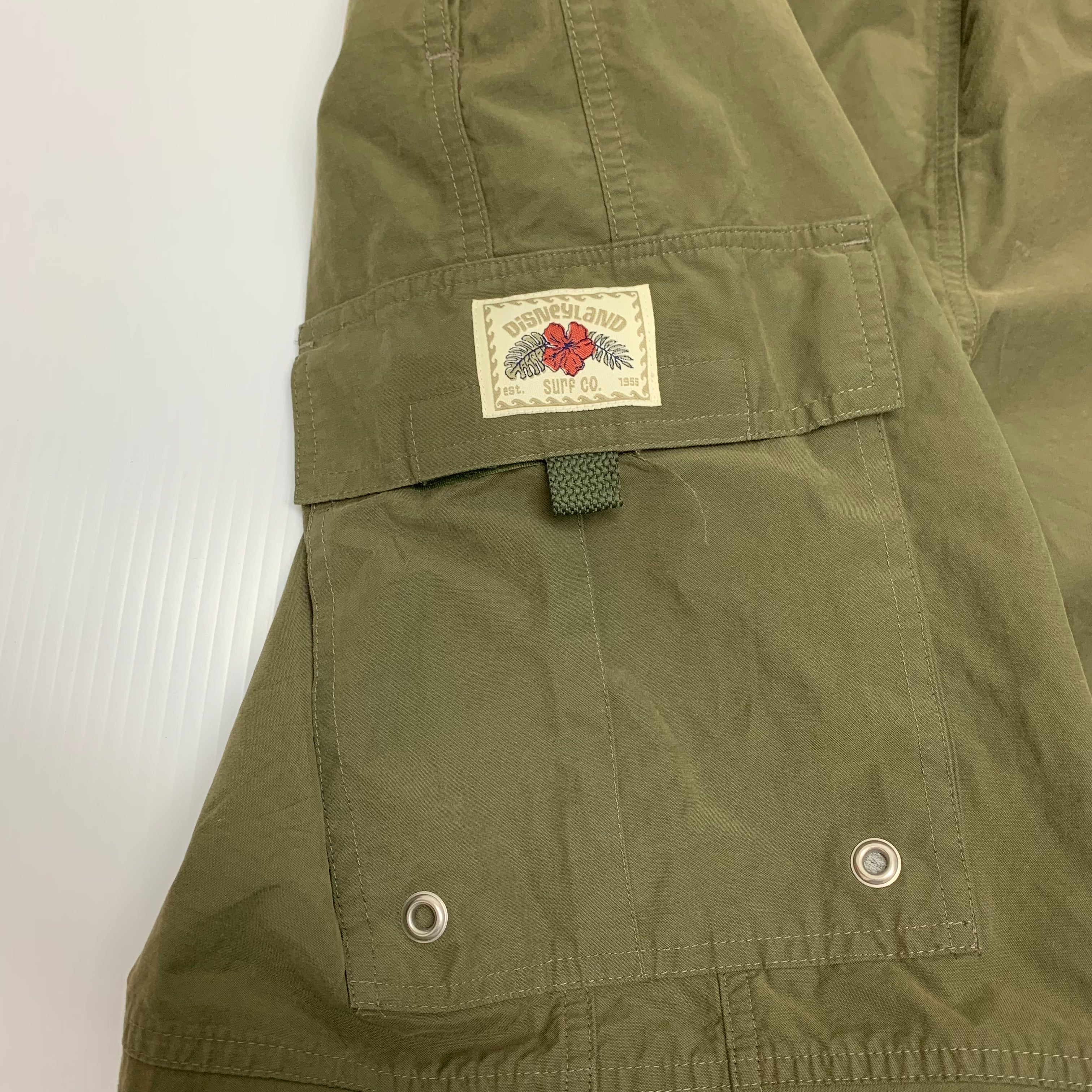 Disneyland Cargo Shorts XL