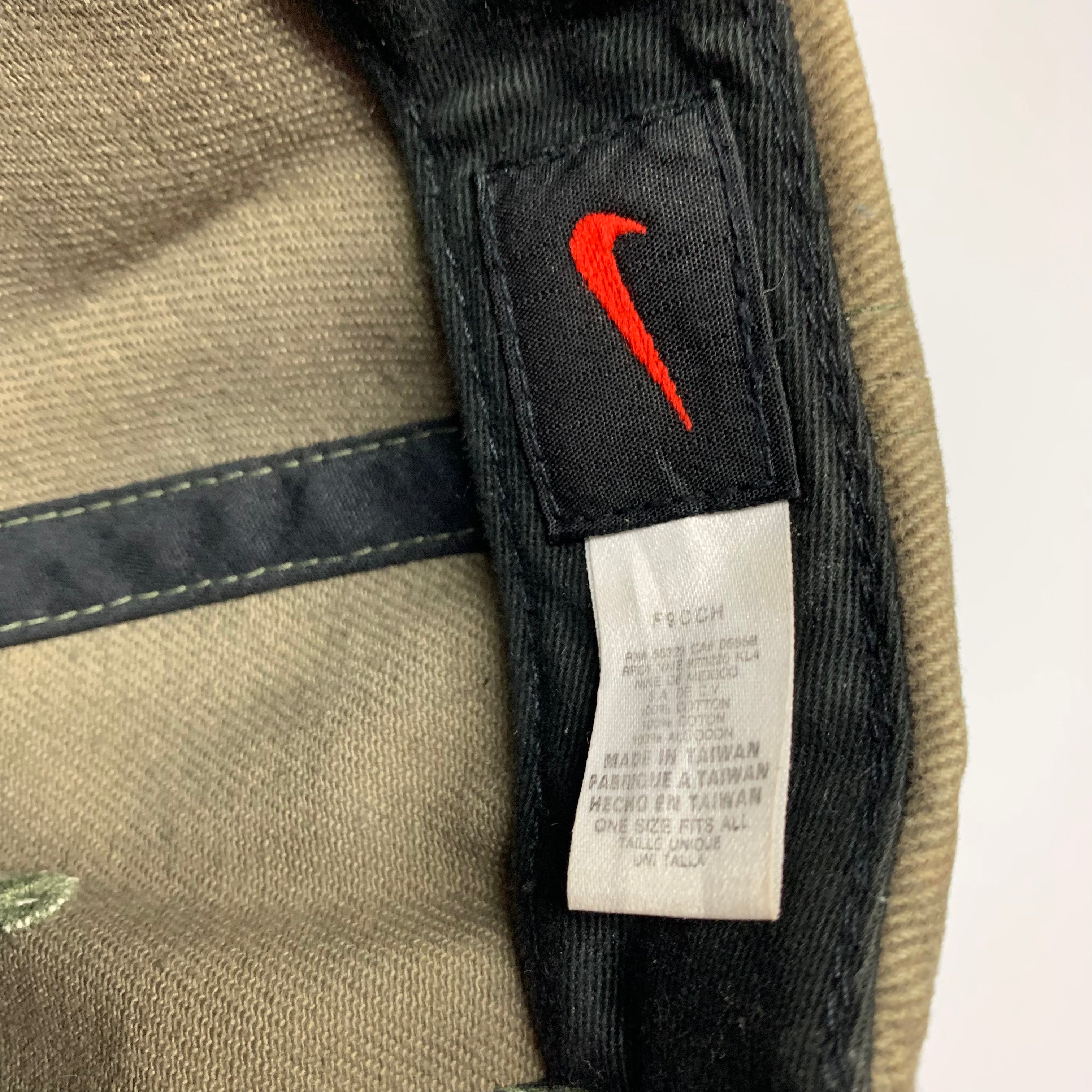 Vintage Nike swoosh Snapback