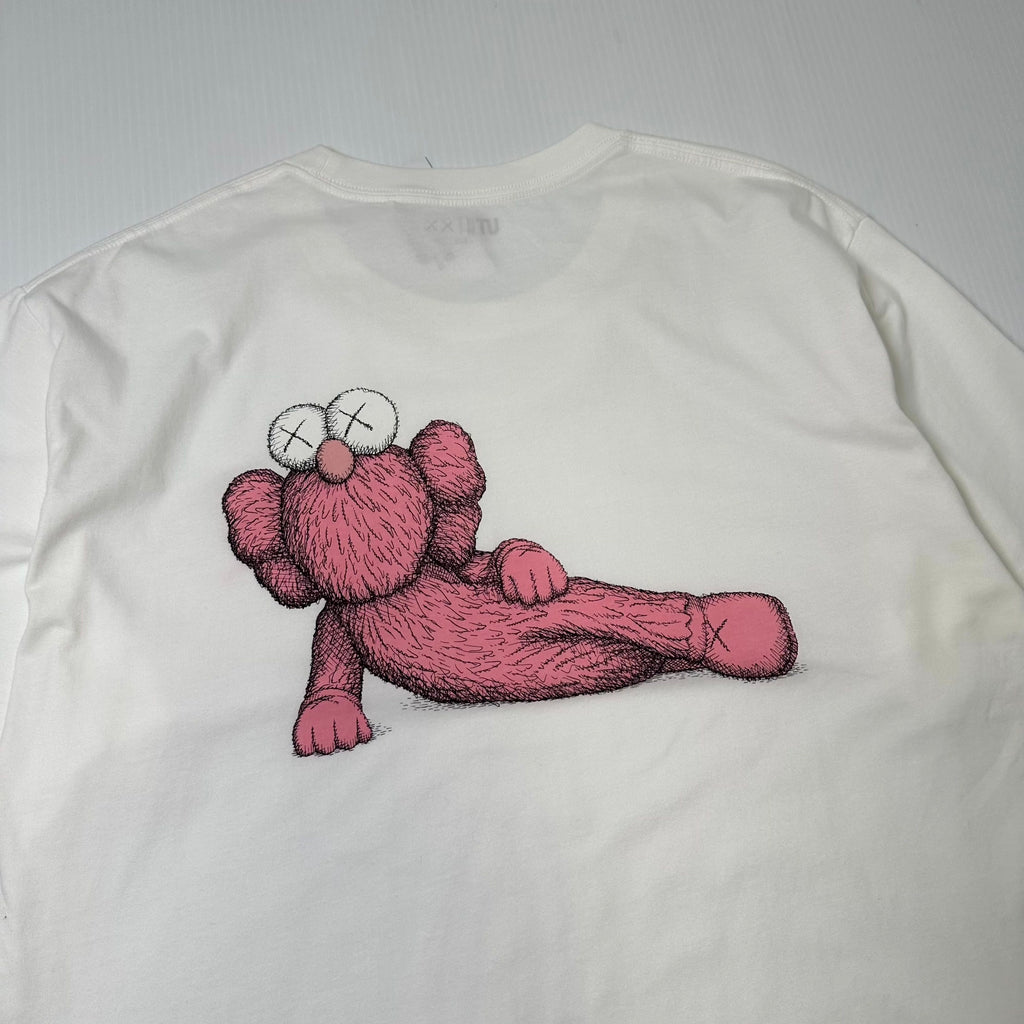KAWS X Uniqlo Character Graphic Tee XL