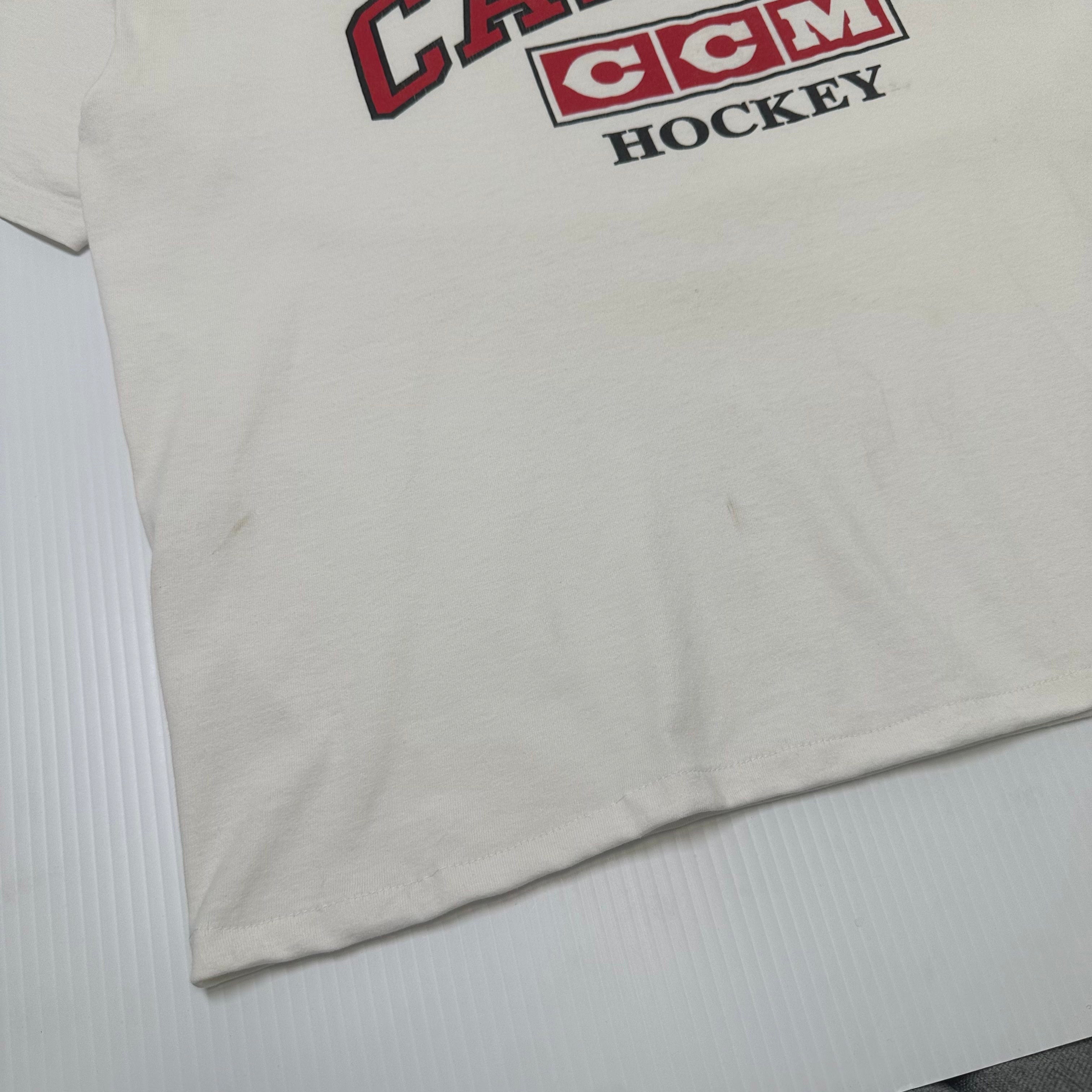 90s Canada CCM Hockey Graphic Tee XL