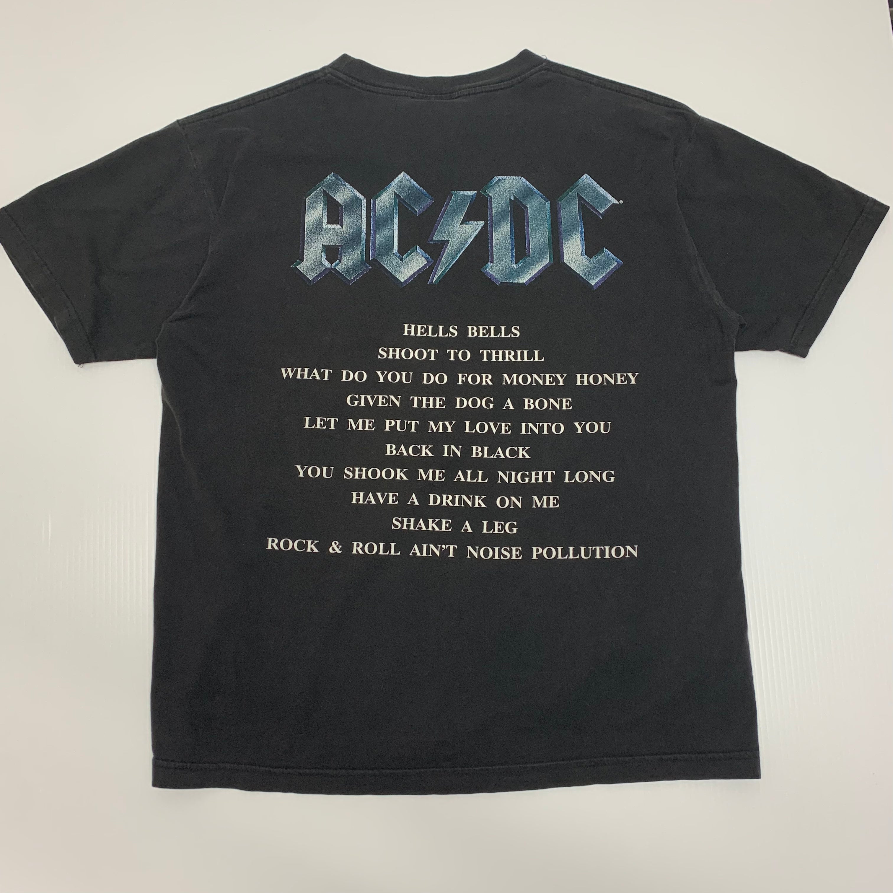 2001 AC/DC Back In Black Tee L