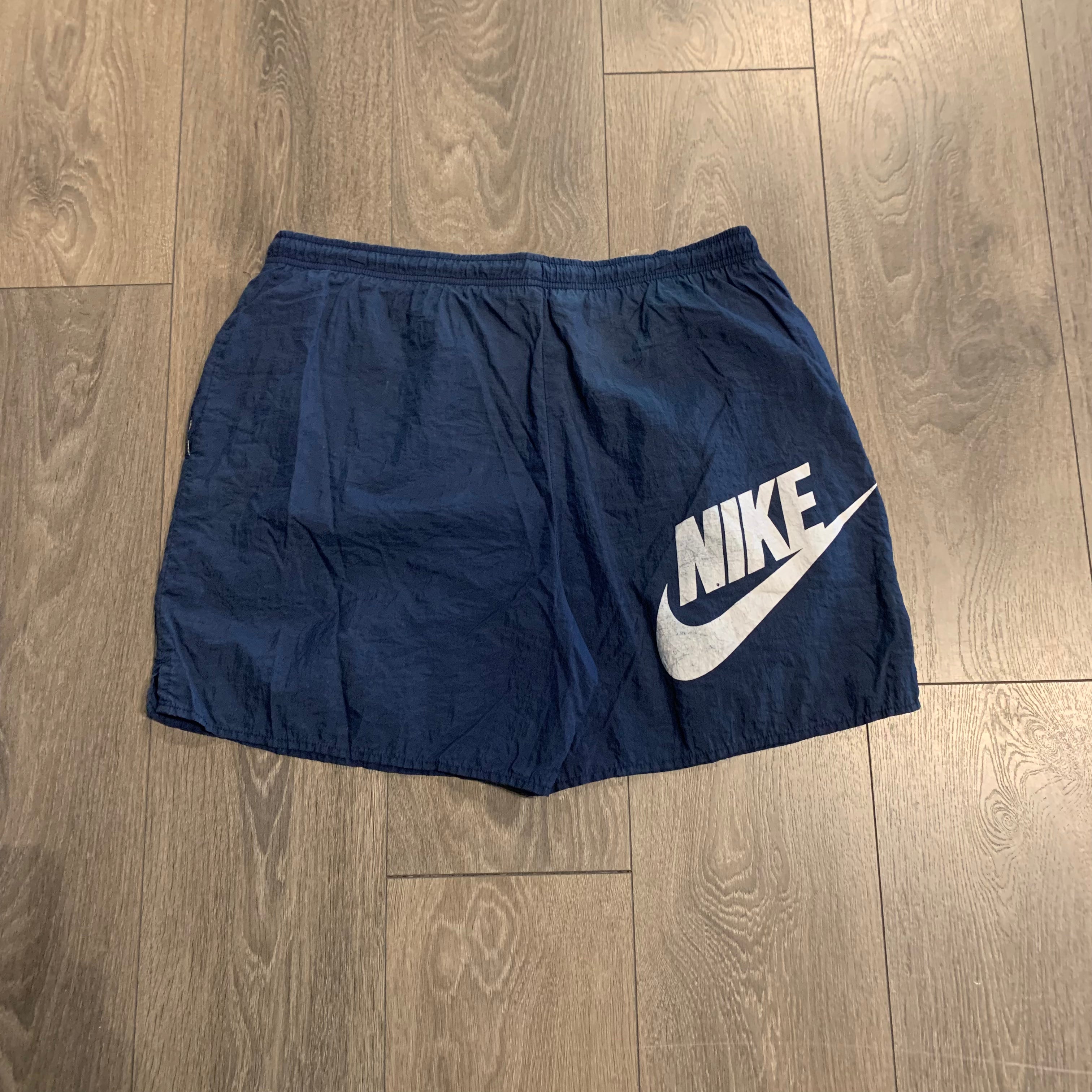 90s Nylon Nike Short L
